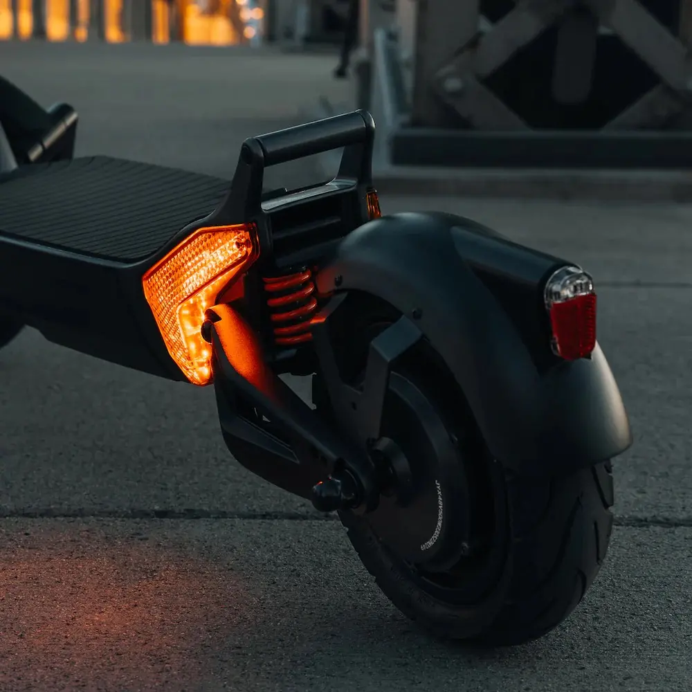 Apollo City 2024 Scooter-3