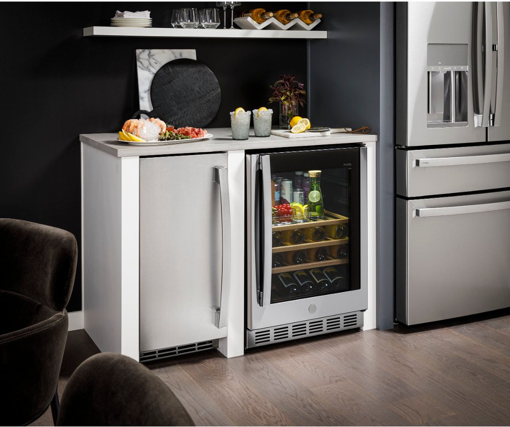 GE Monogram 15-Inch Ice Maker - Panel Ready