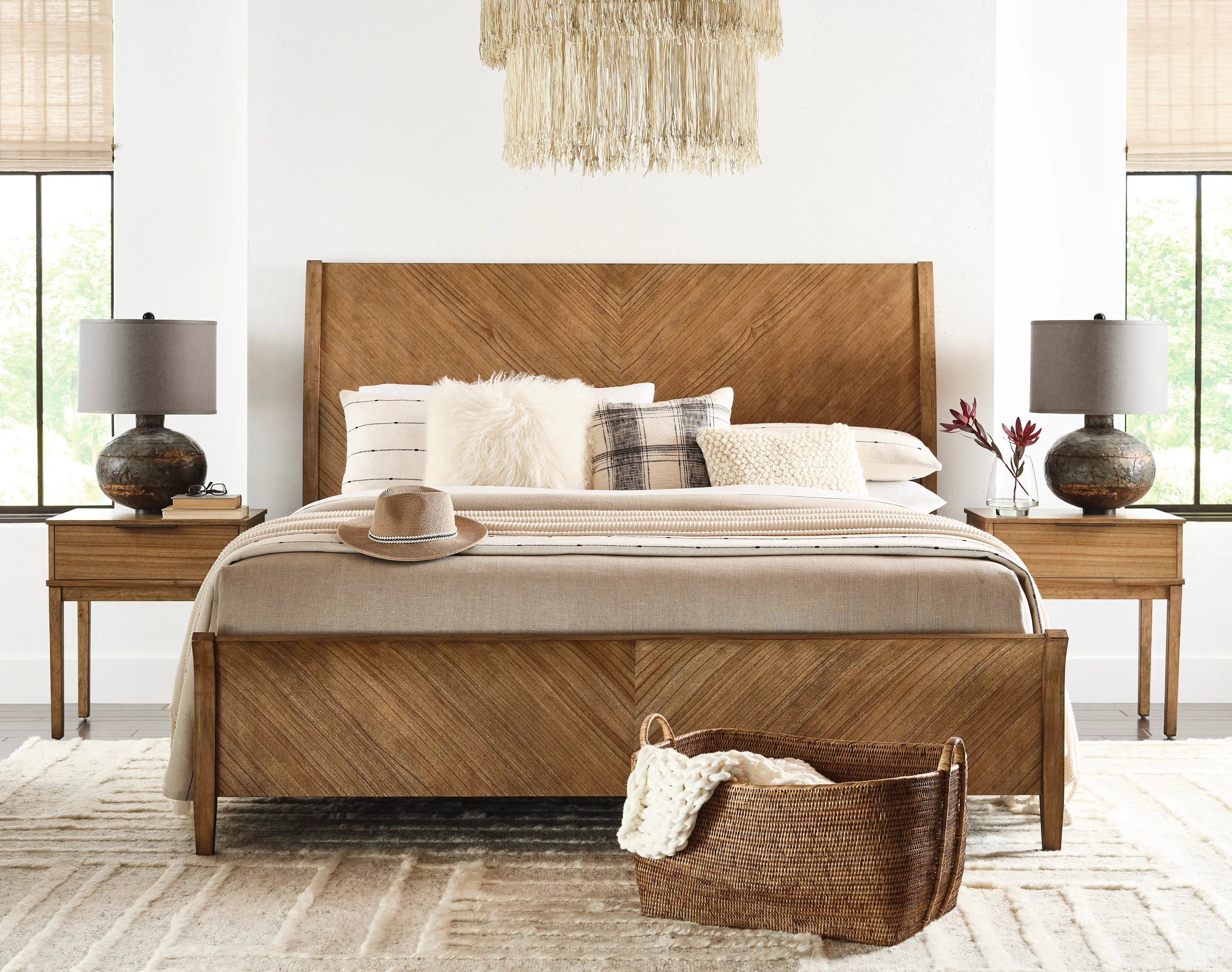 Cyrus Almond Brown California King Sleigh Bed-2