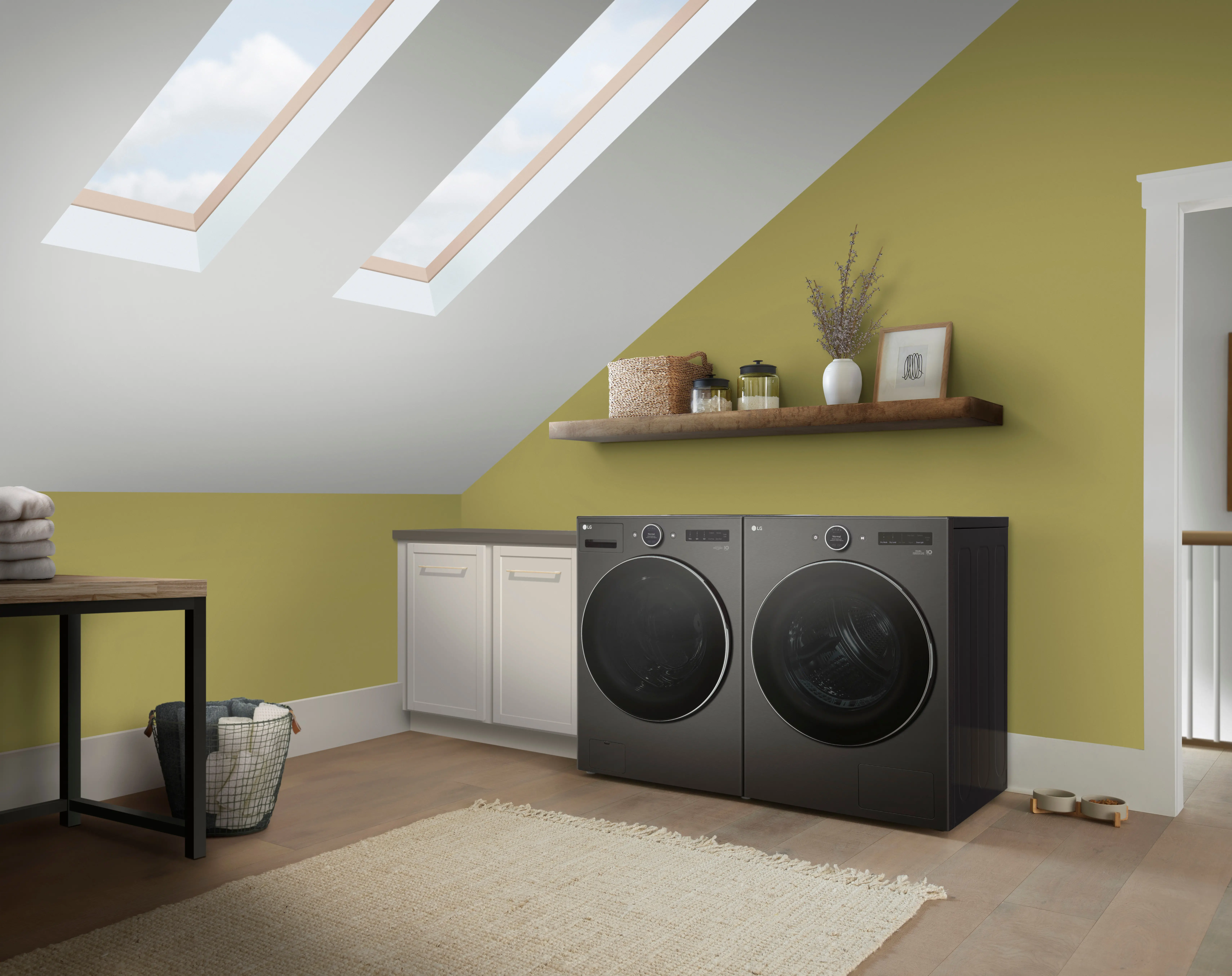 DLHC5502B LG 7.8 Cu Ft Smart Electric Ventless Dryer - Black Steel-4