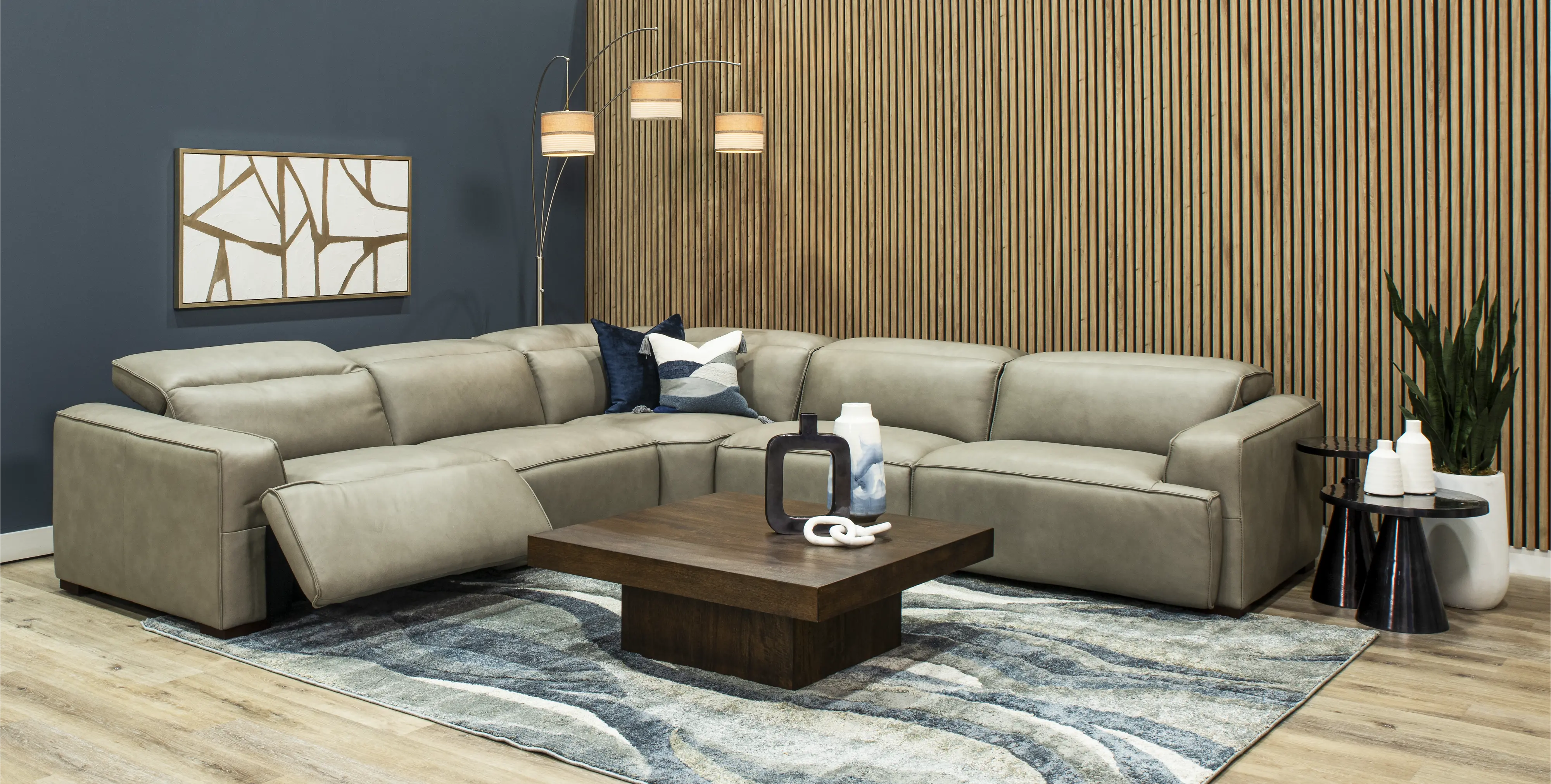 Arizona Thunder 5-Piece Reclining Sectional with Adjustable Headrests-2