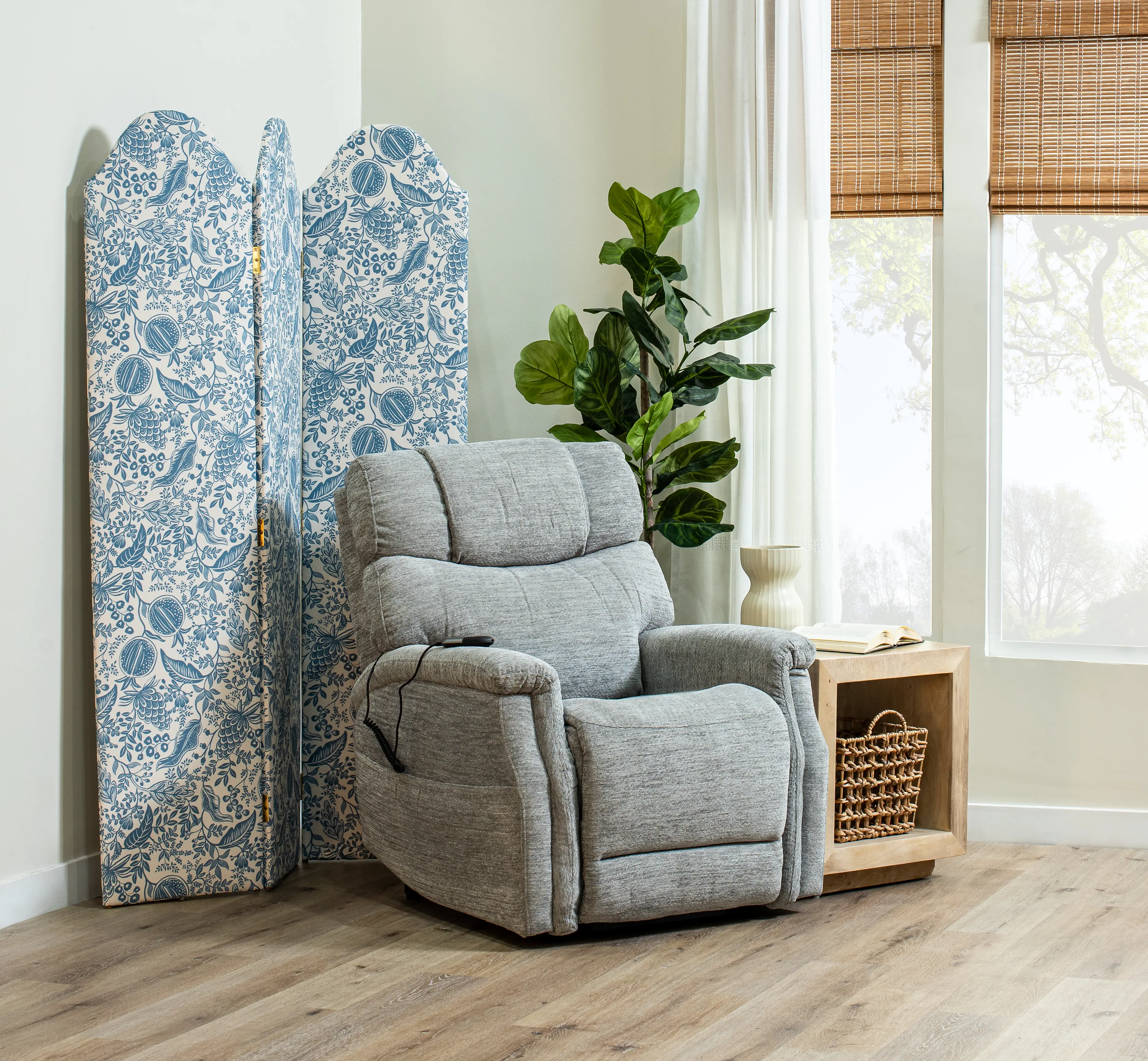 Lucie Dove Gray Power Lift Chair-2