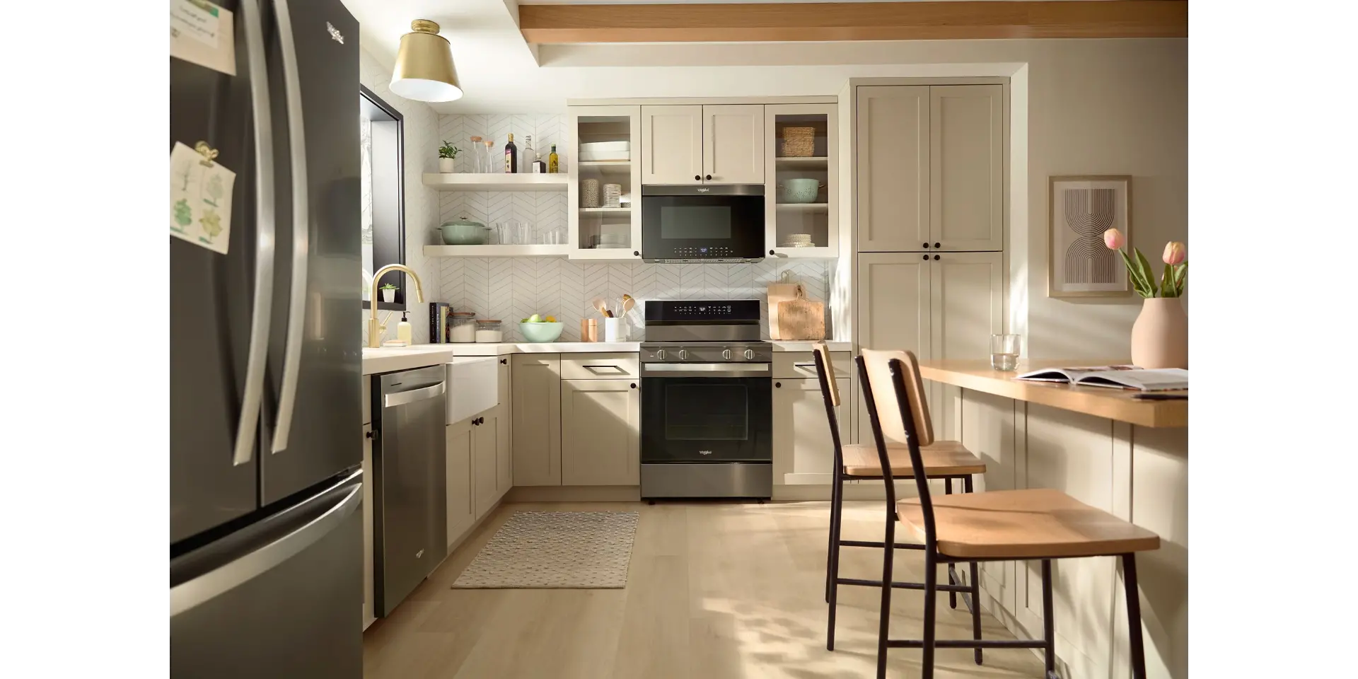 WFES7530RV Whirlpool 5.3 Cu Ft Single Oven Electric Range - Black Stainless Steel-2