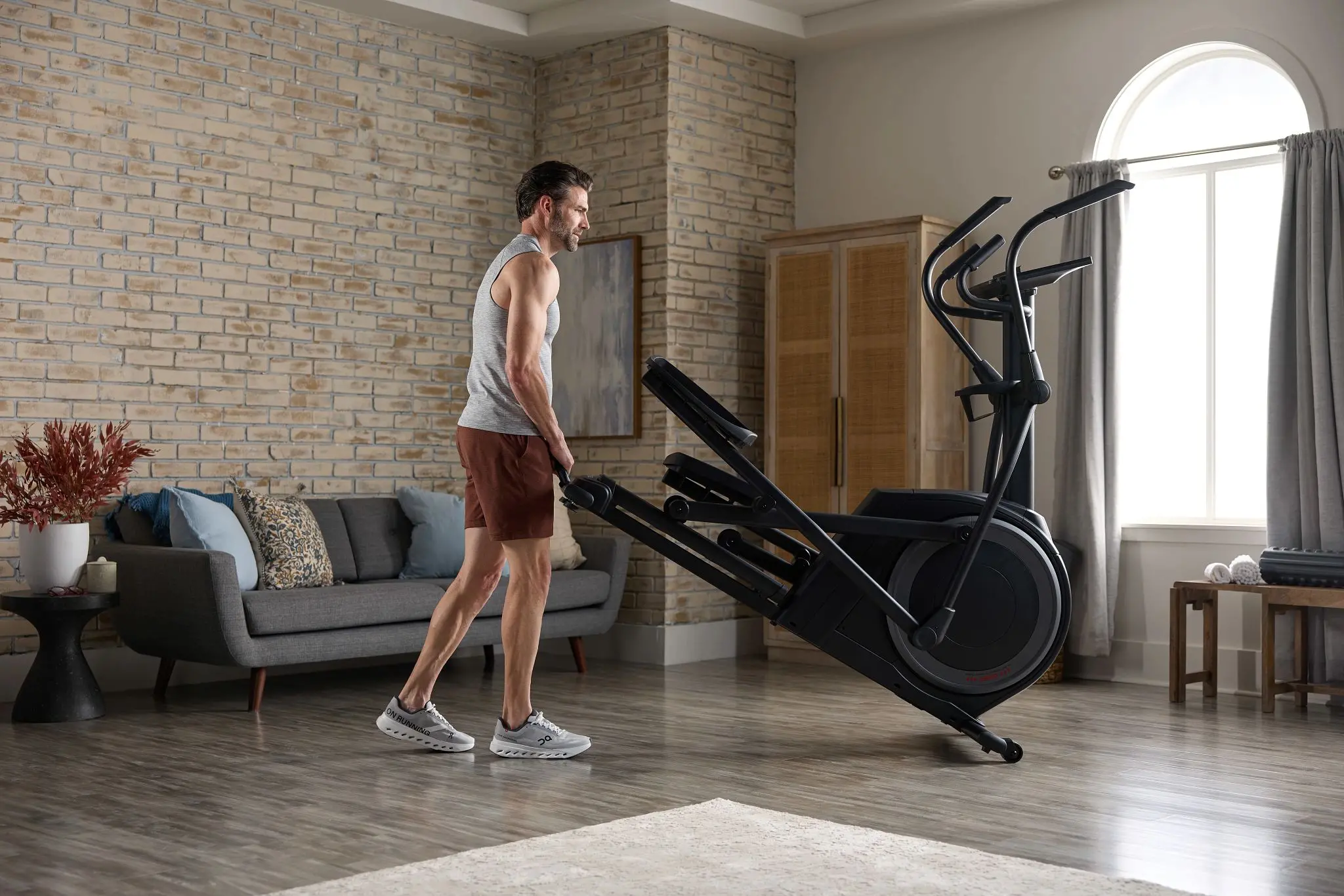 ProForm Carbon EL Elliptical with 18 Levels of Resistance-8