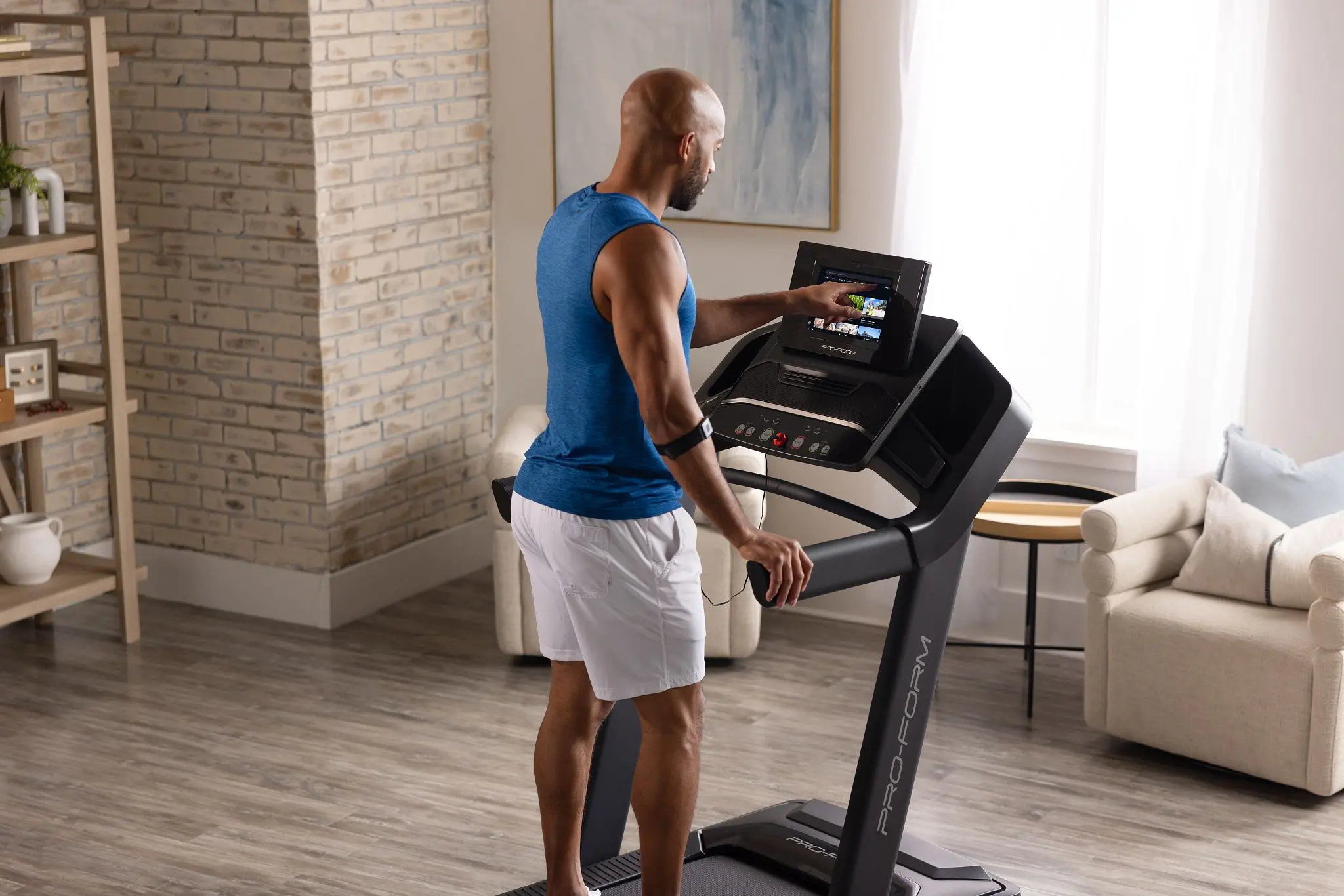 ProForm Carbon Pro 2000 Treadmill with 10  Touchscreen for a Fun, Convenient Workout-6