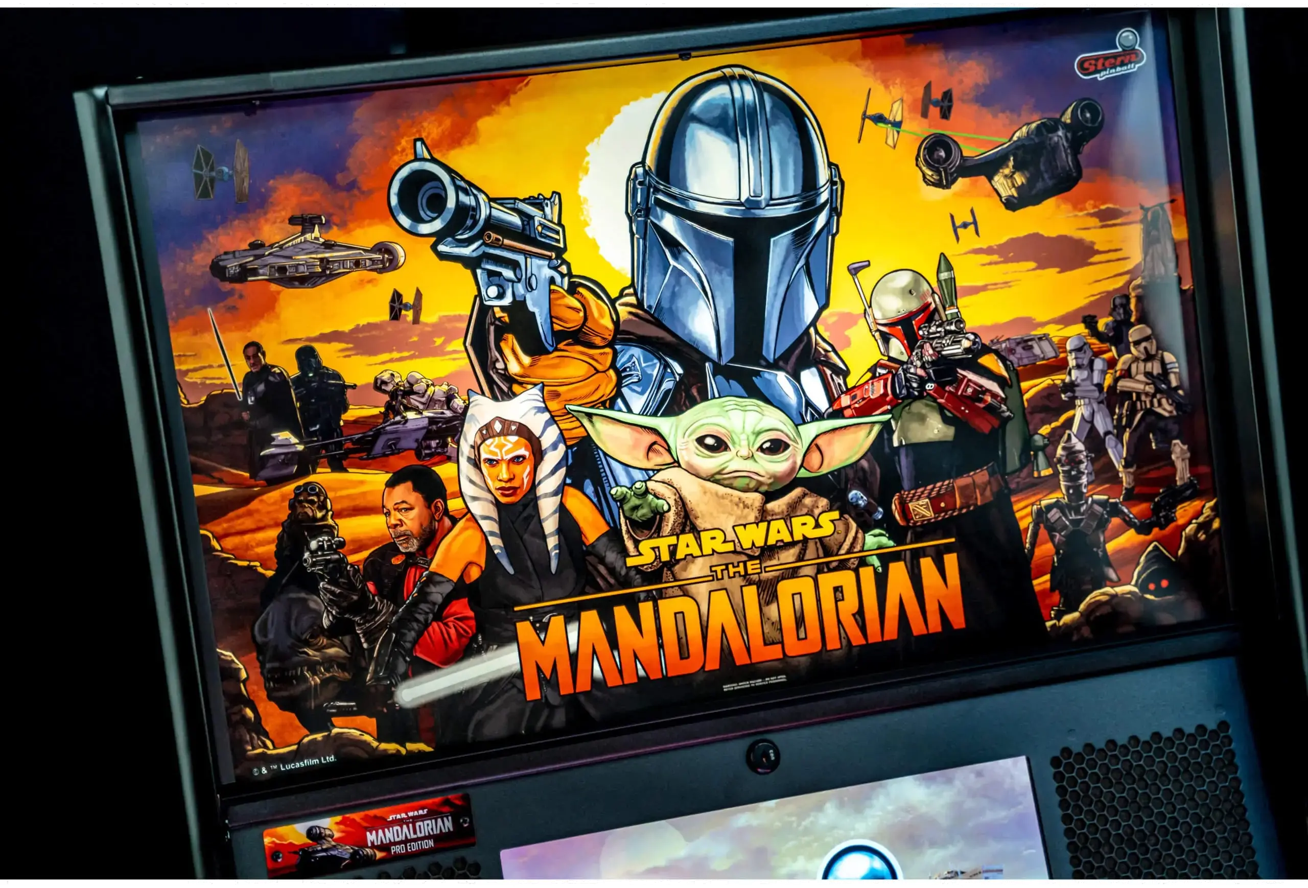 500-55S5-11 Stern Pinball The Mandalorian Pro Pinball Machine-4