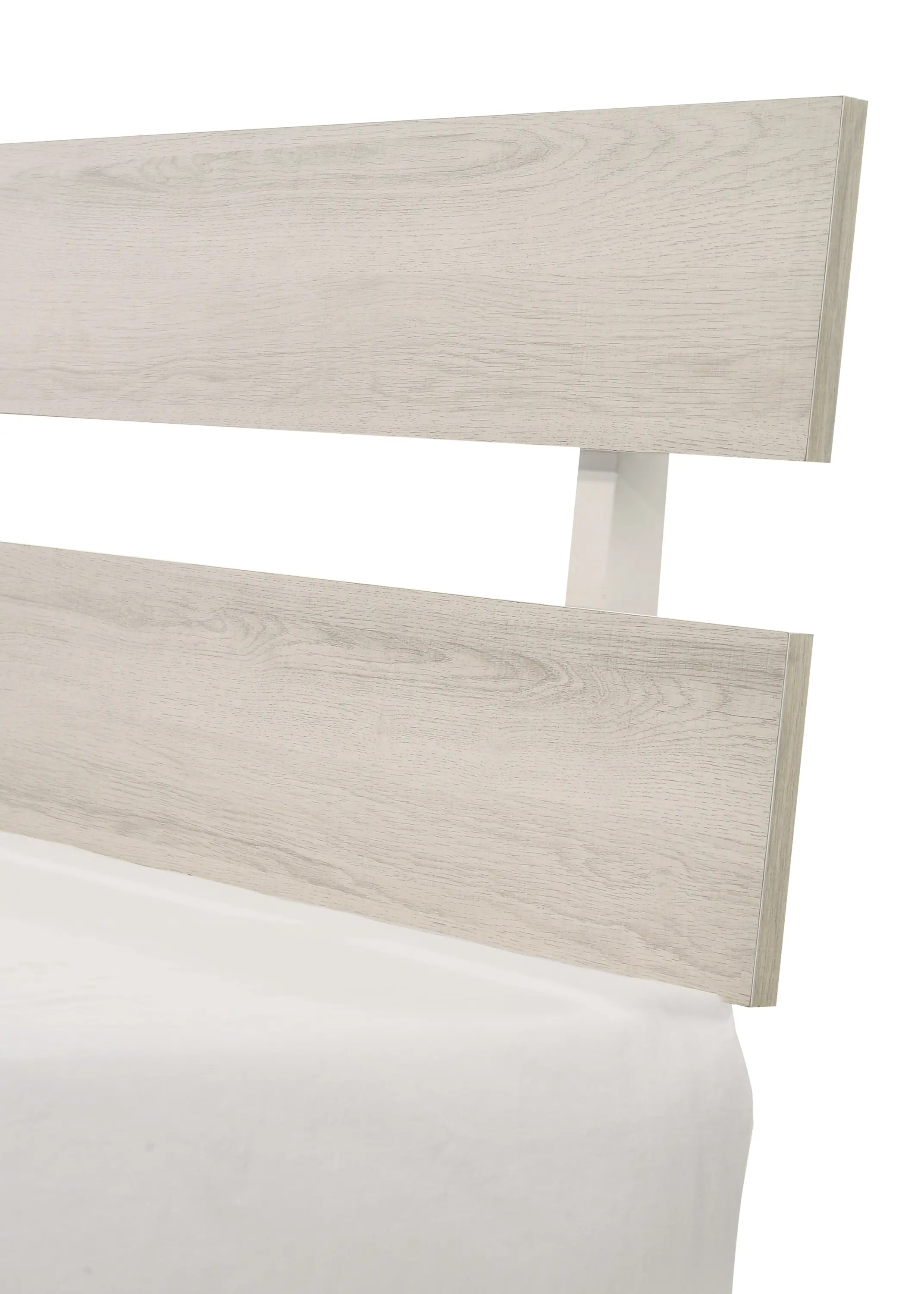 Alix White Queen Platform Bed-4