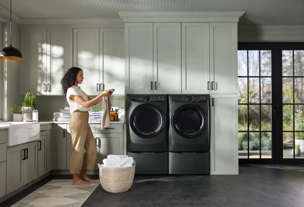 ELFG7738AA Electrolux 8 Cu Ft Gas Dryer - Alpine Green-2