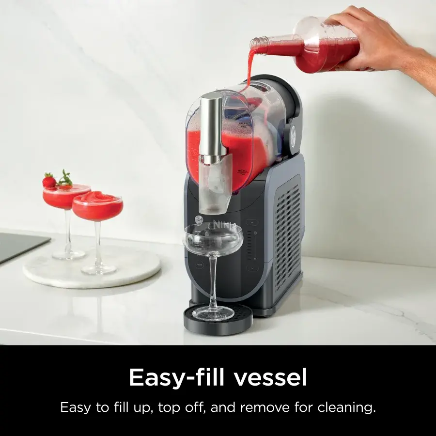 FS301 Ninja SLUSHi™ 88 oz. Professional Frozen Drink Maker-9