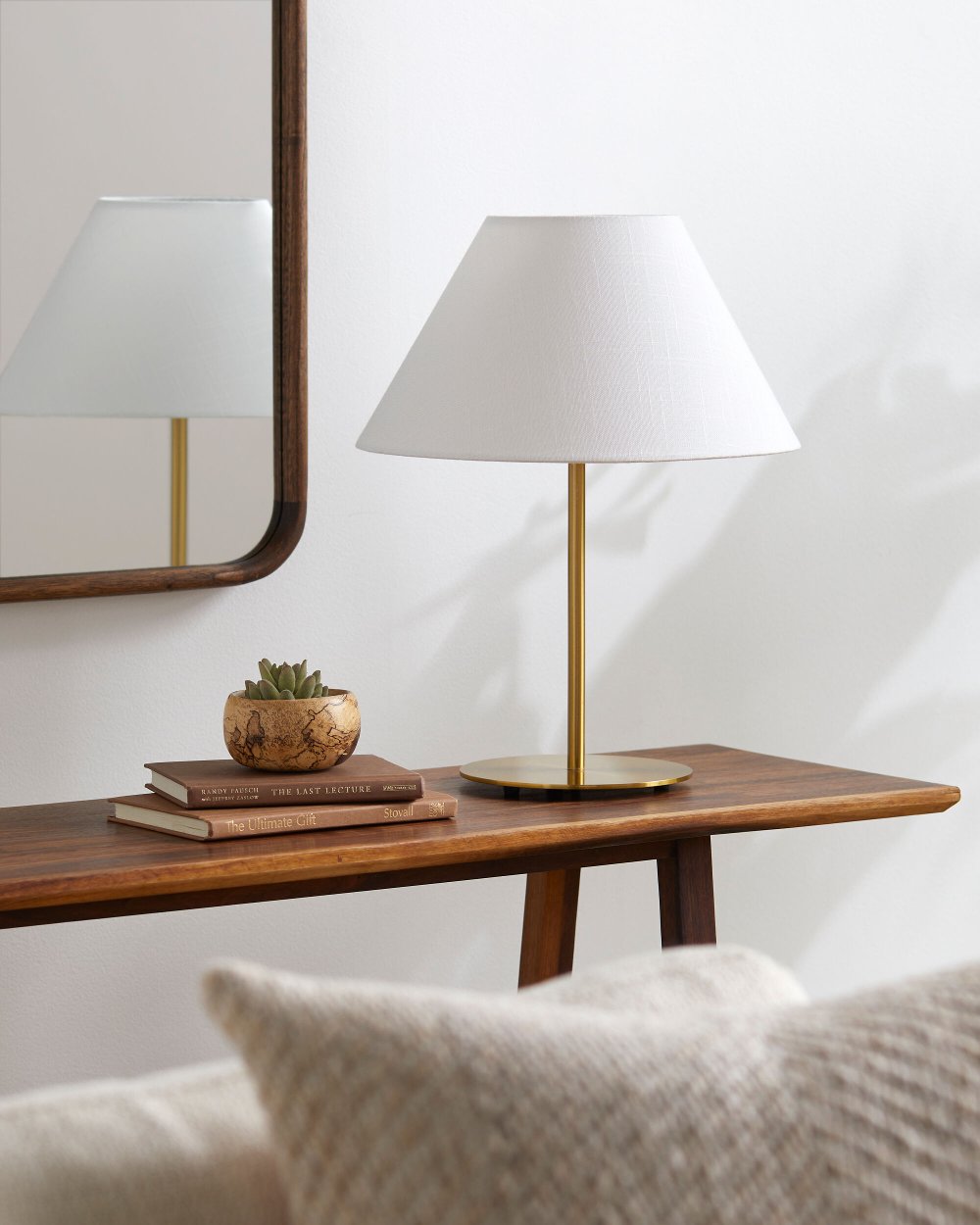 Damita Accent Table Lamp