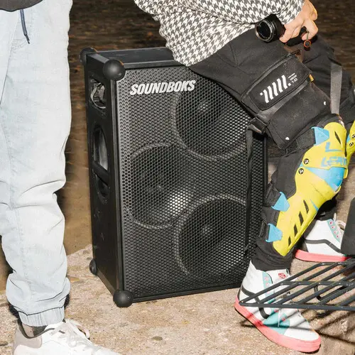 SOUNDBOKS 4 Portable Bluetooth Party Speaker - Black-10