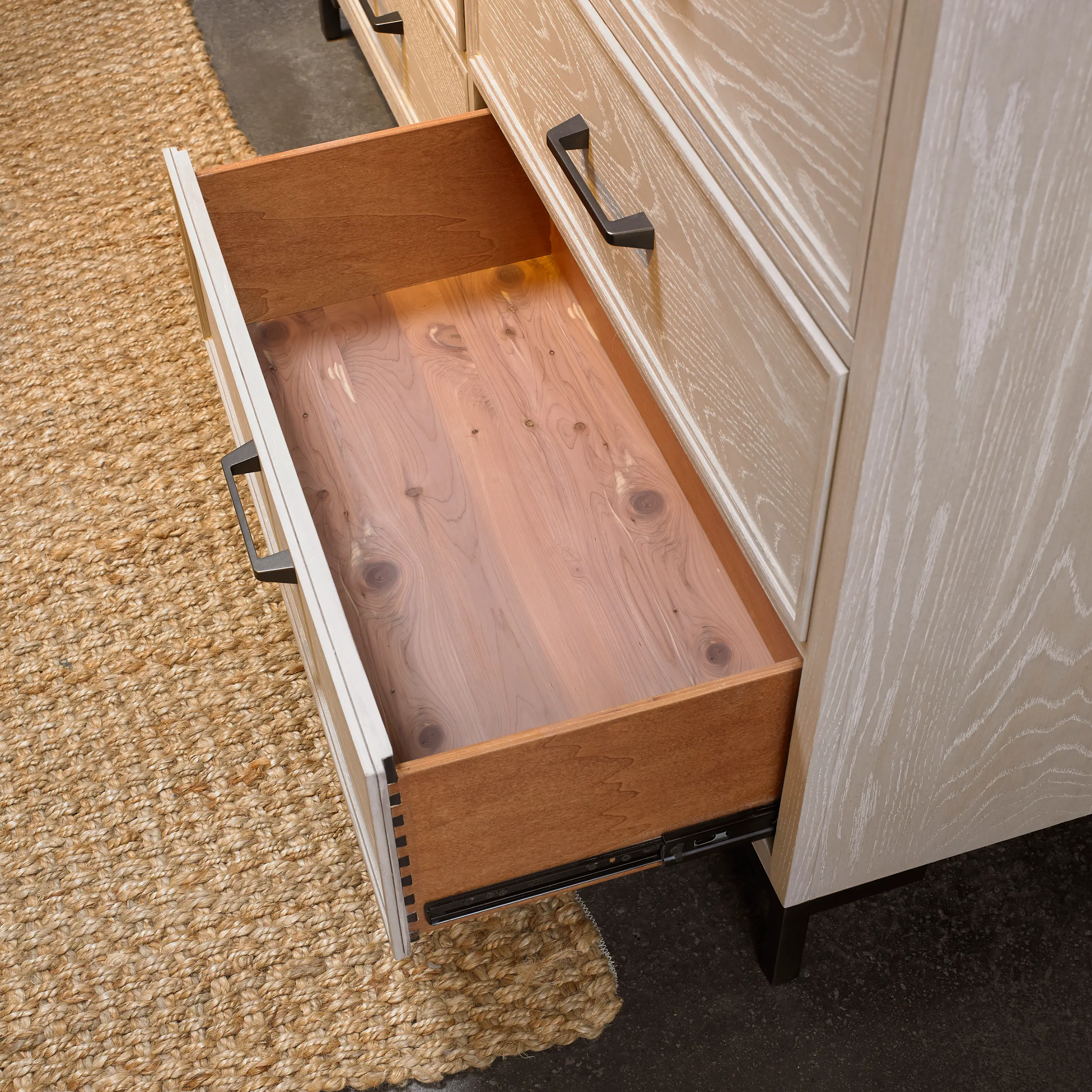 Wallburg Off-White Chest of Drawers-3