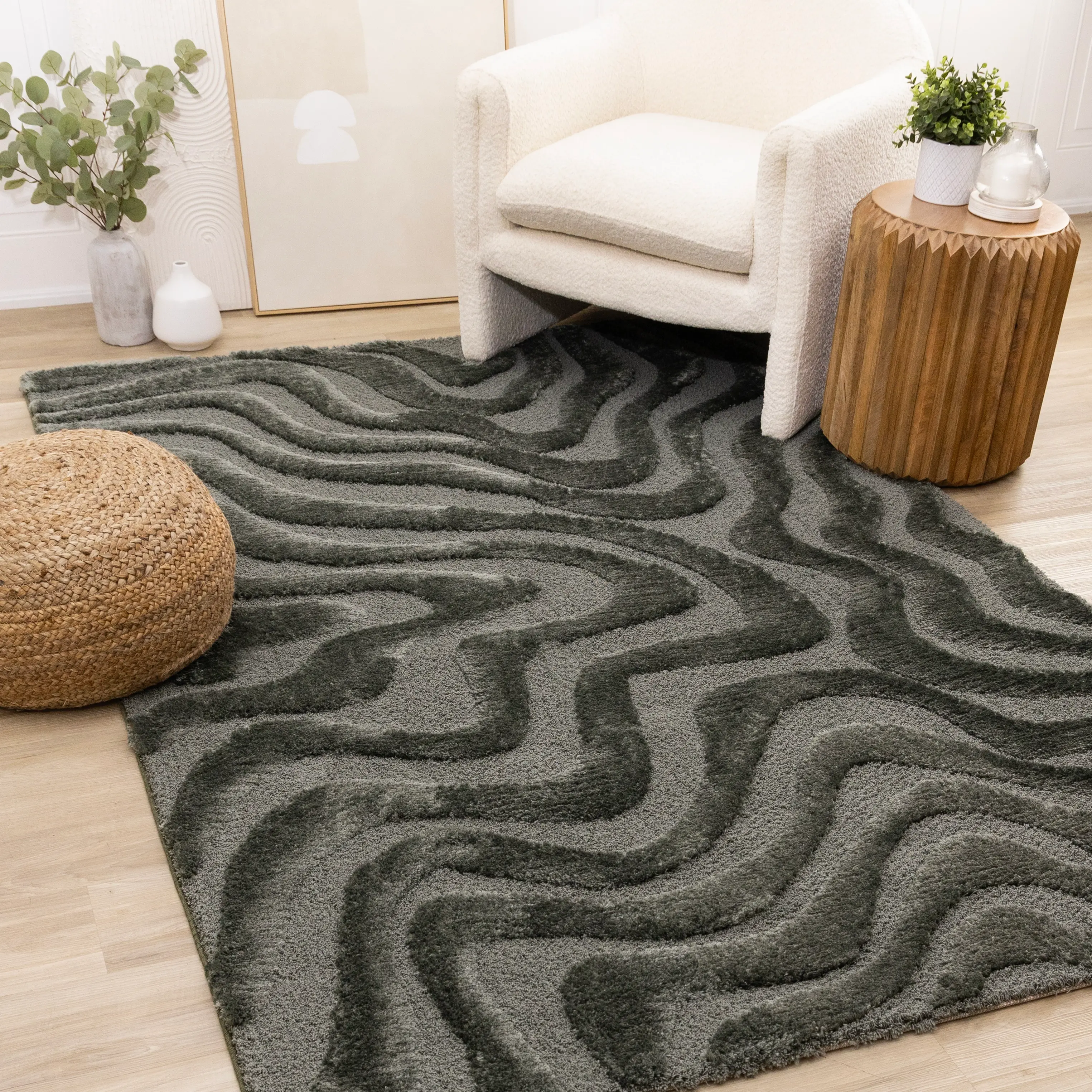 Luxe 8 x 11 Green Curvy Lines Area Rug-3