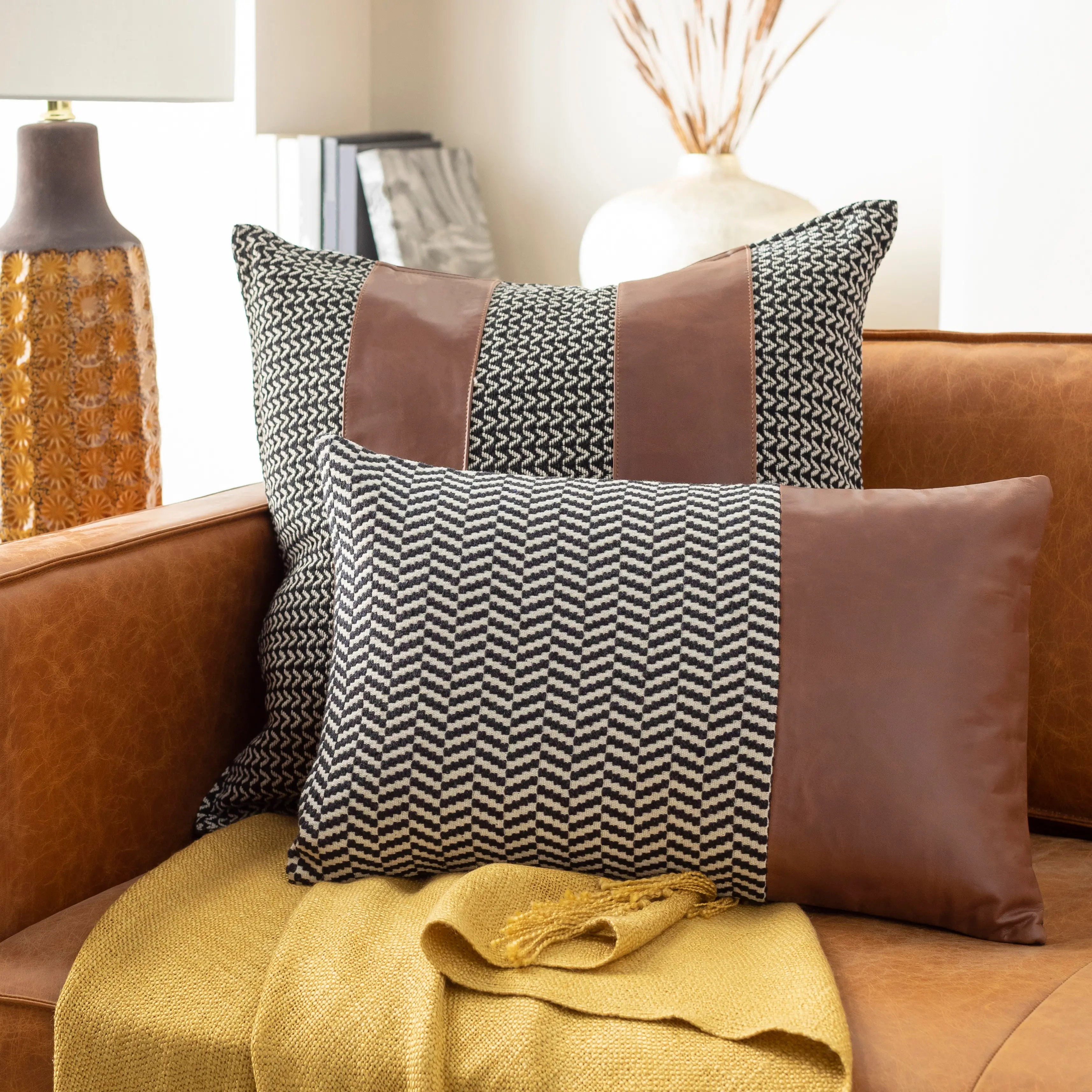 FNA0021320P Fiona Black and Brown Lumbar Pillow-2