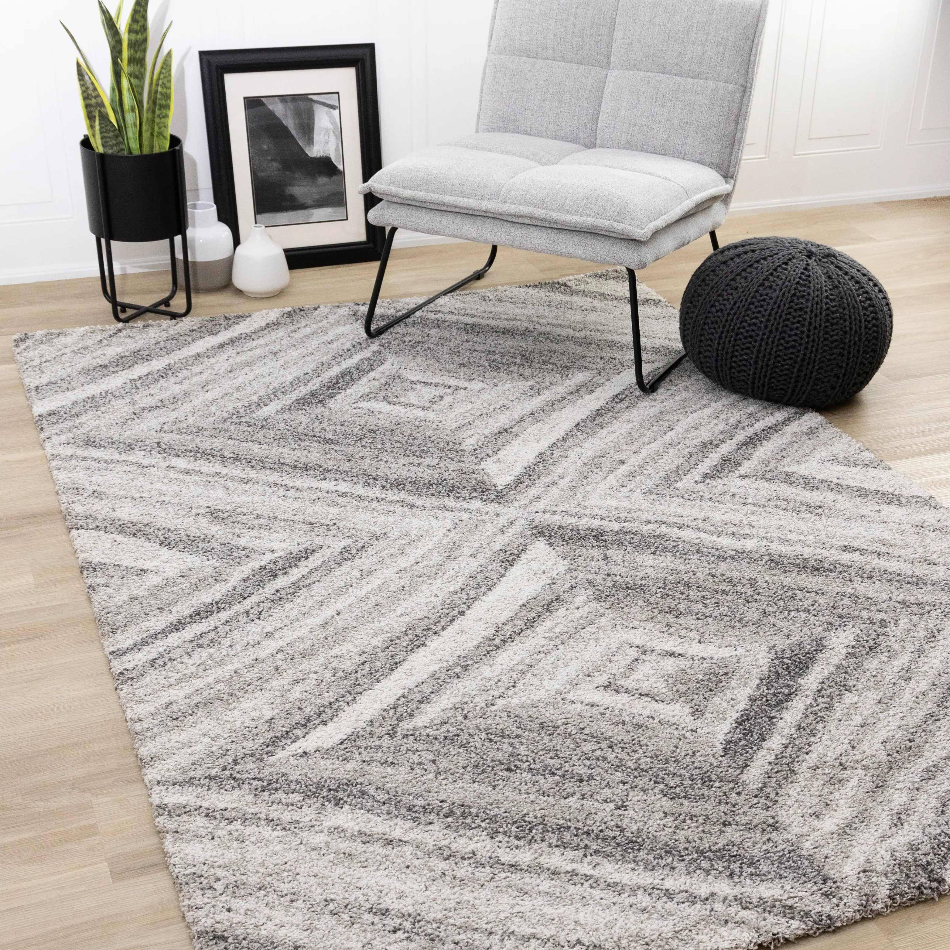 Mora 8 x 11 Gray Shaded Paragon Area Rug-3