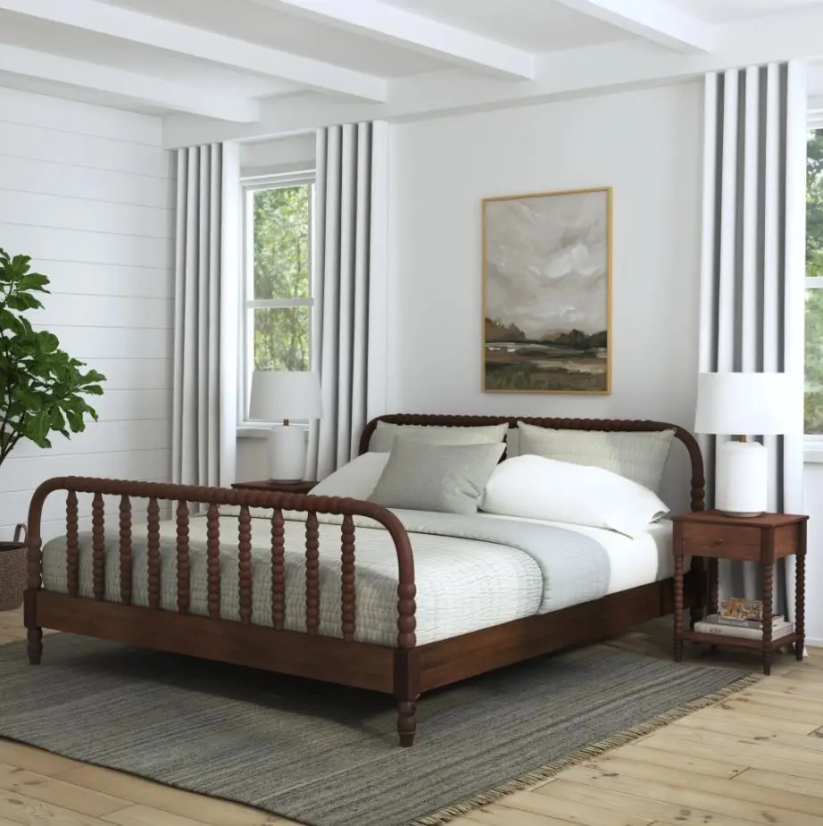 5900-6042 Spindle King Mahogany Bed and Nightstands-2