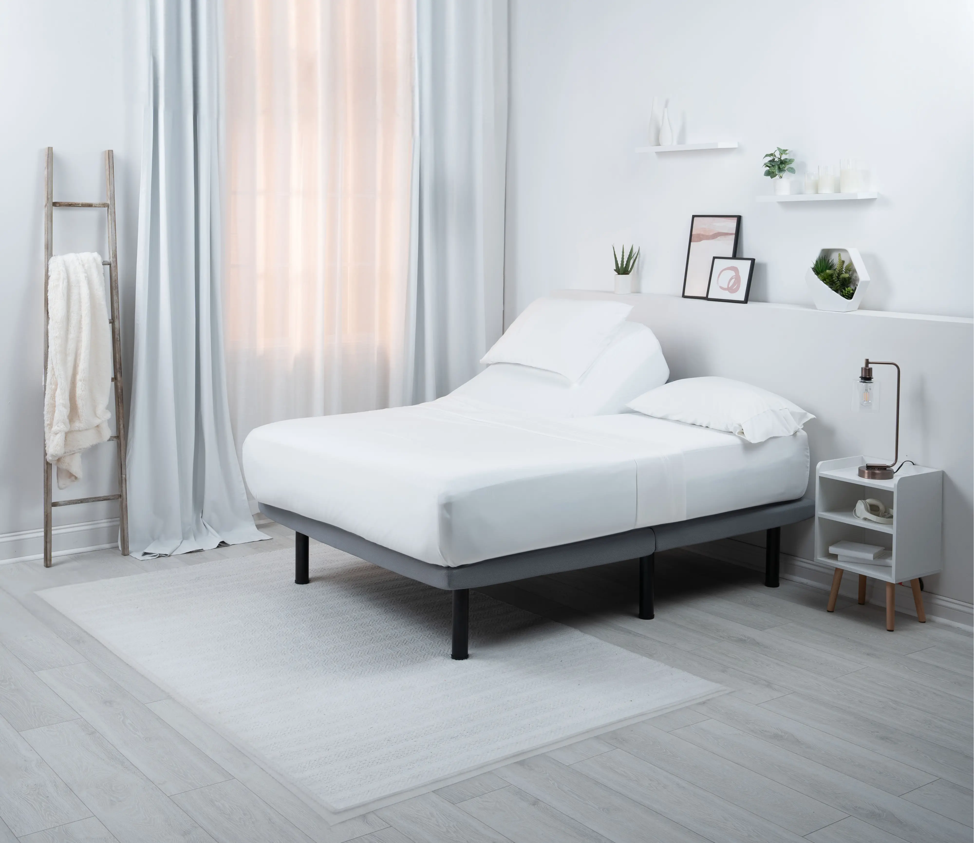 BGS199355 BedGear White Hyper Cotton Split-Head Queen Sheet Set-2