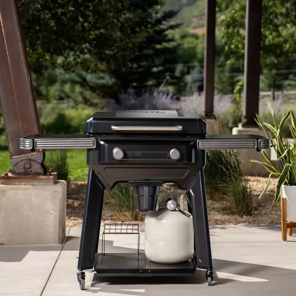 TF2NN46DN Traeger Flatrock 2 Zone Liquid Propane Griddle-2