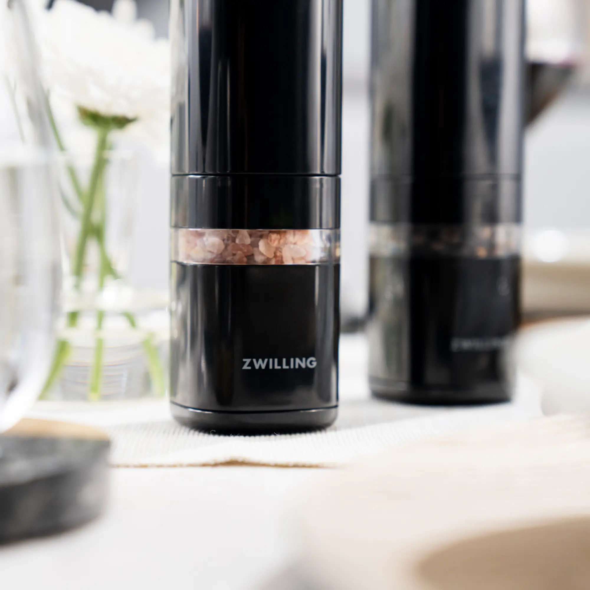 Zwiling Enfinigy Black Electric Salt and Pepper Mill-3