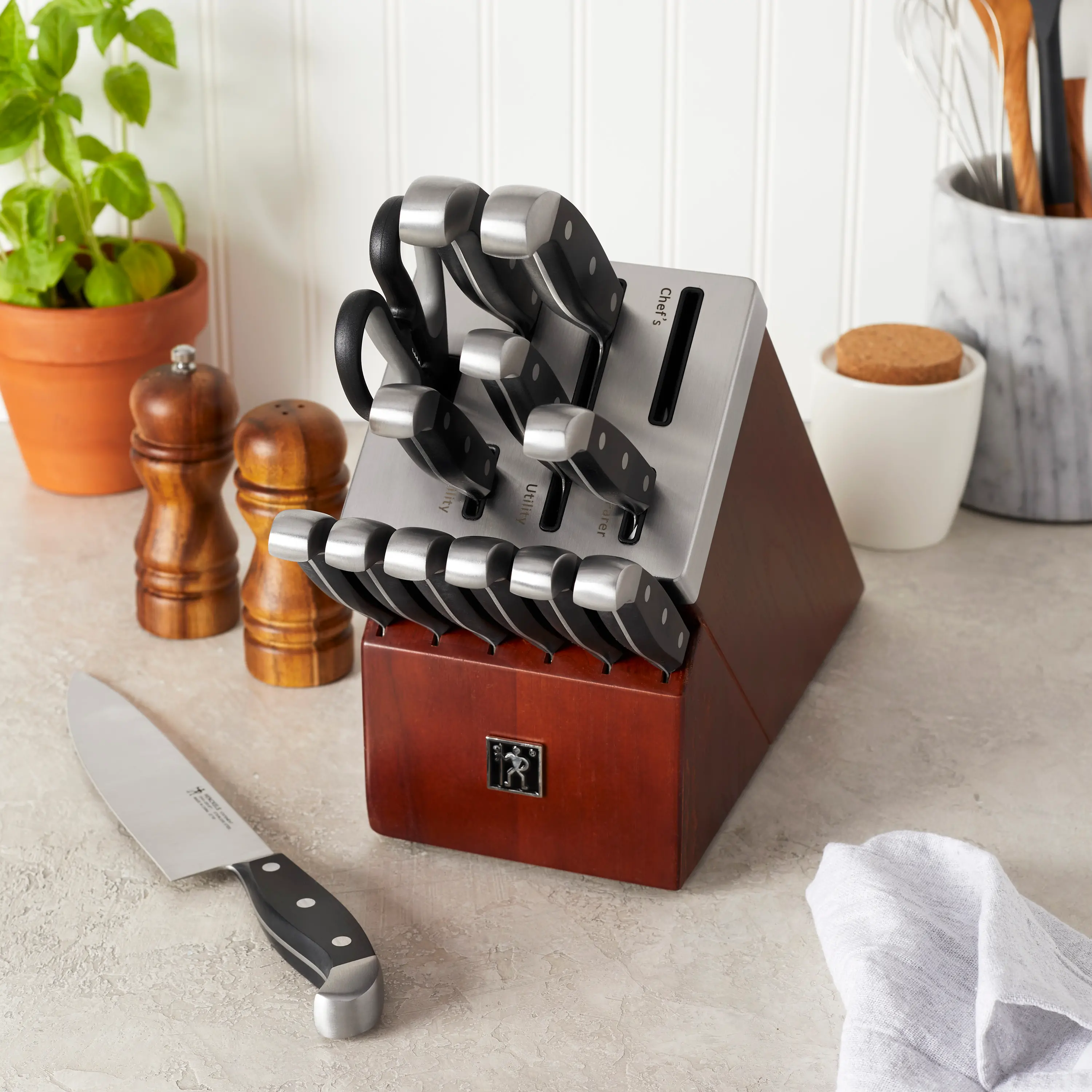 Henckels Statement 14 Piece Self-Sharpening Knife Set-2
