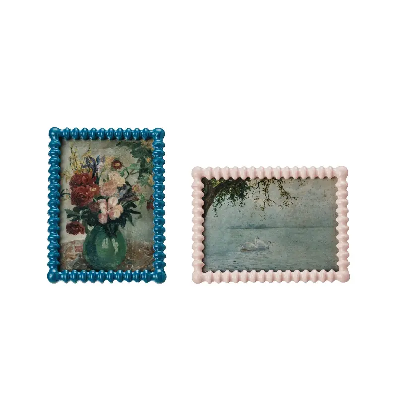 Assorted Vintage Picture Frame
