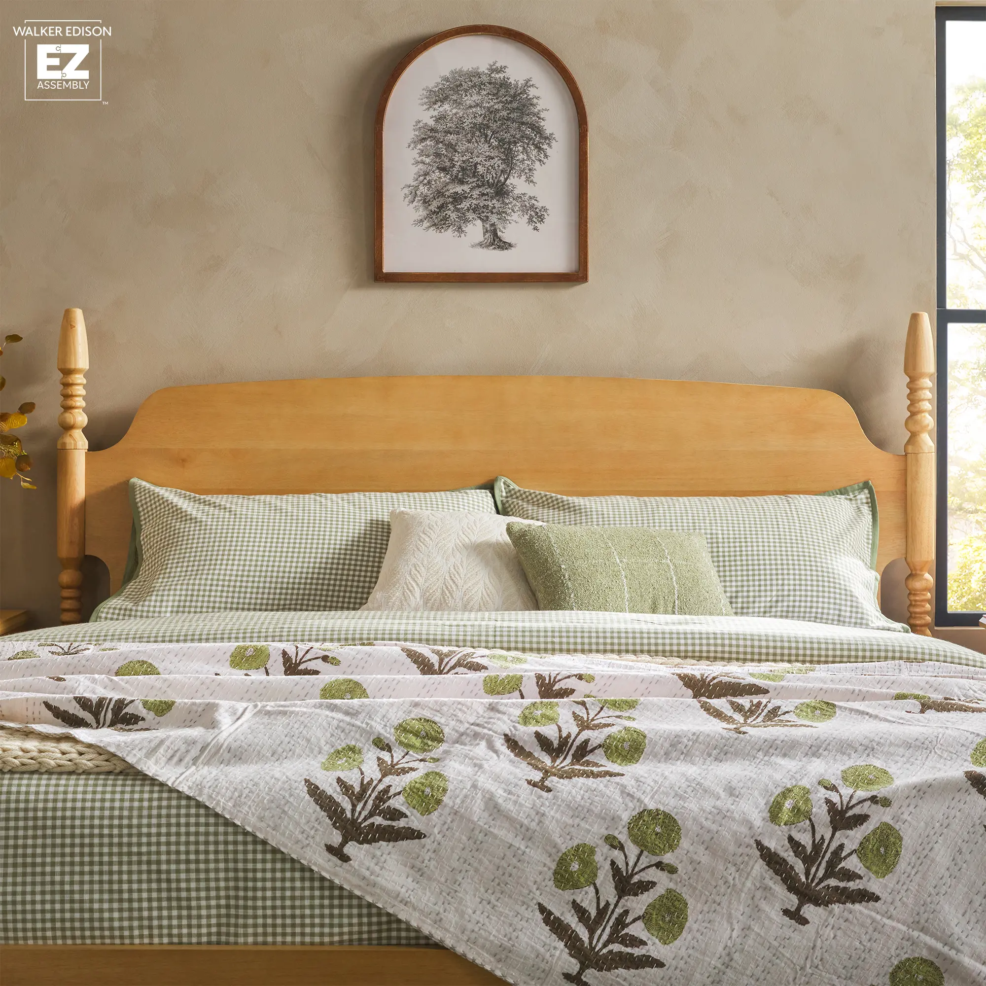 WEVIV03KB2NA1 Vivienne Natural Wood King Spindle Post Bed-4