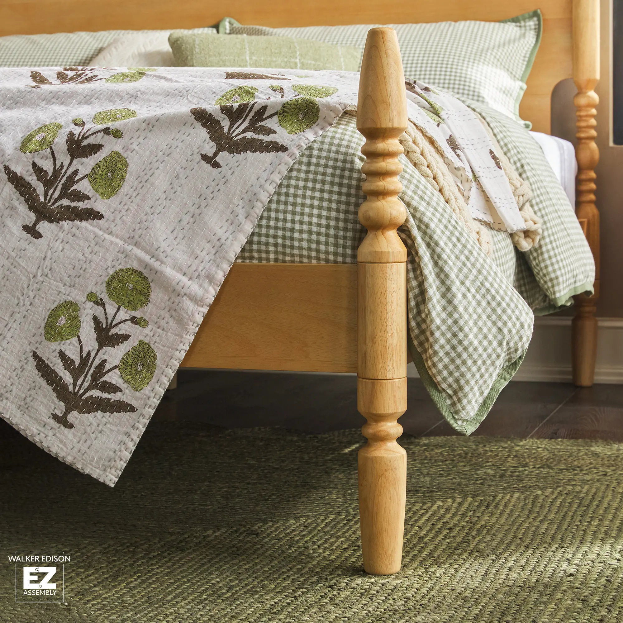 WEVIV03KB2NA1 Vivienne Natural Wood King Spindle Post Bed-6