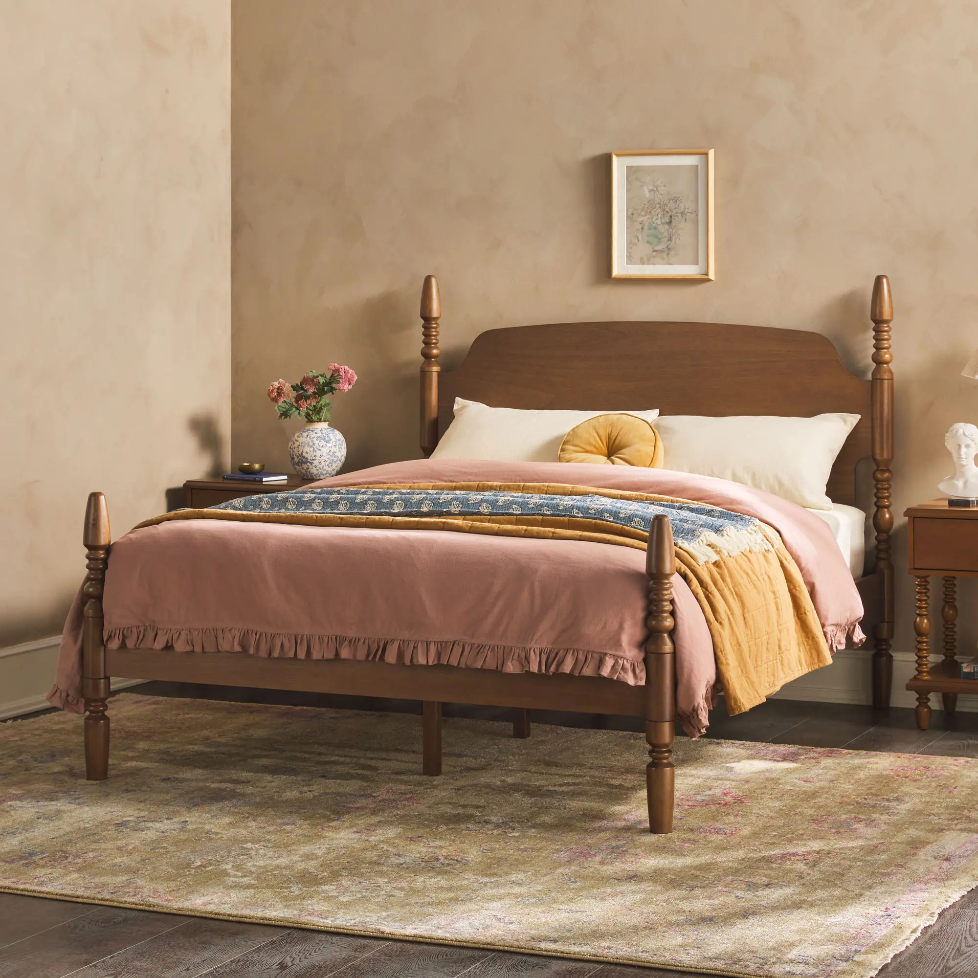 WEVIV03QB2BR1 Vivenne Dark Wood Queen Spindle Post Bed-3