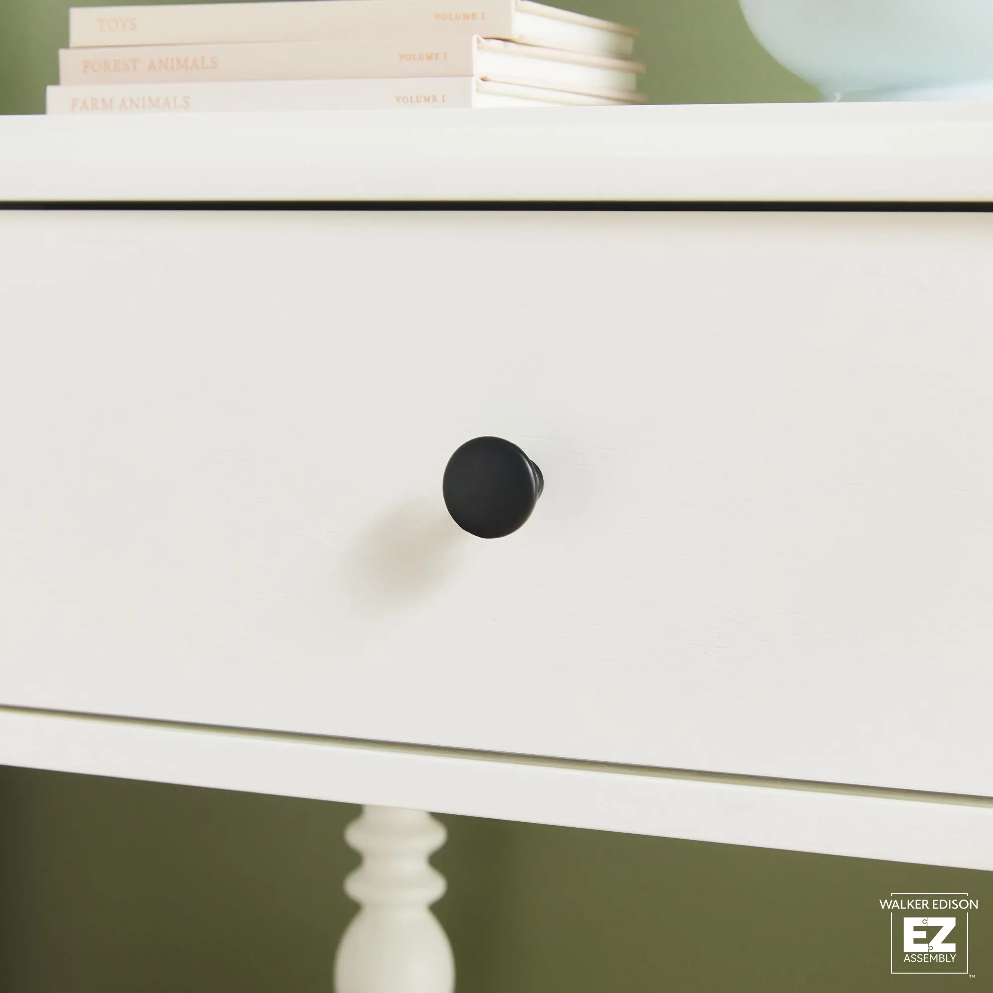 WEVIV011D2WH1 Vivienne White Wood Spindle 1-Drawer Nightstand-6