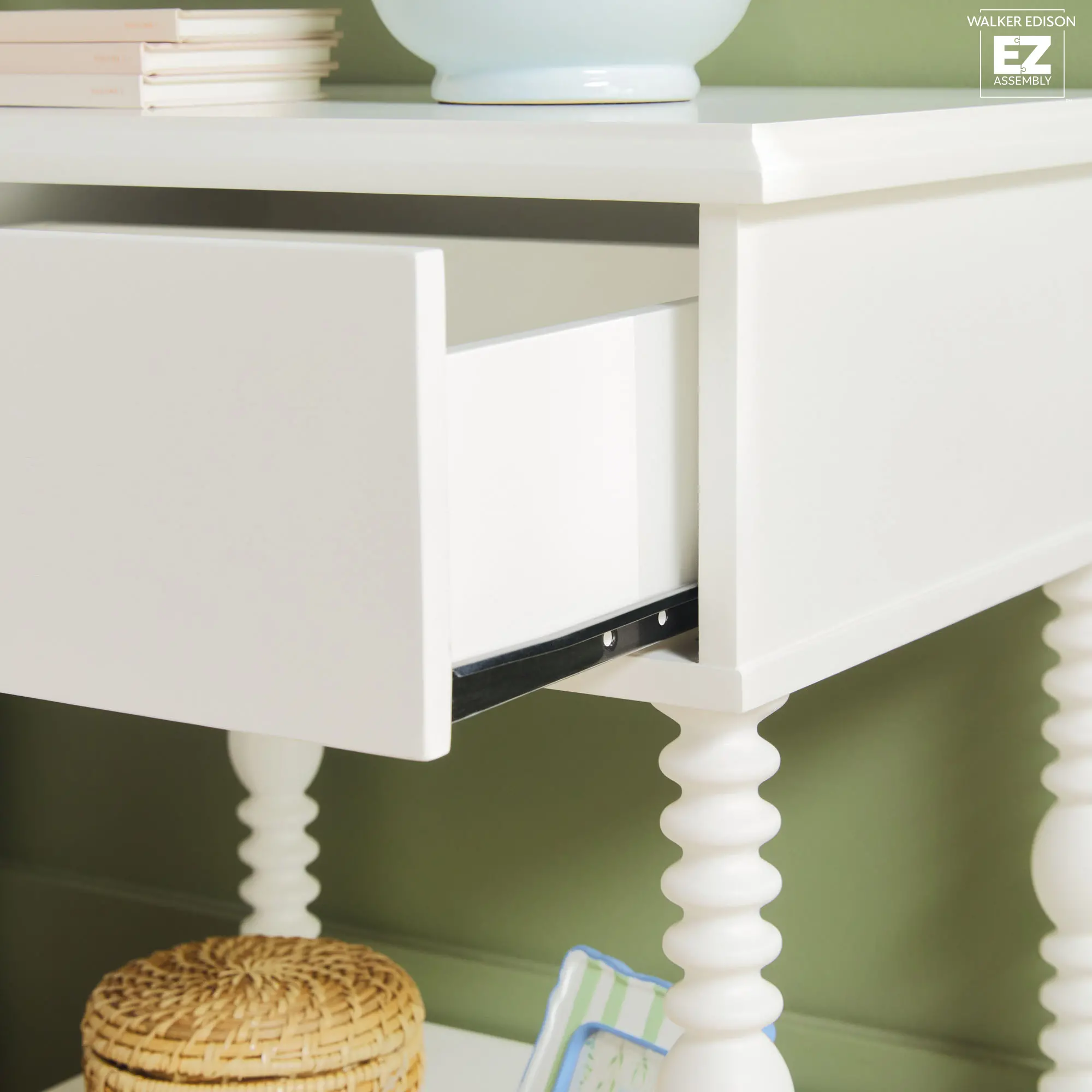 WEVIV011D2WH1 Vivienne White Wood Spindle 1-Drawer Nightstand-7