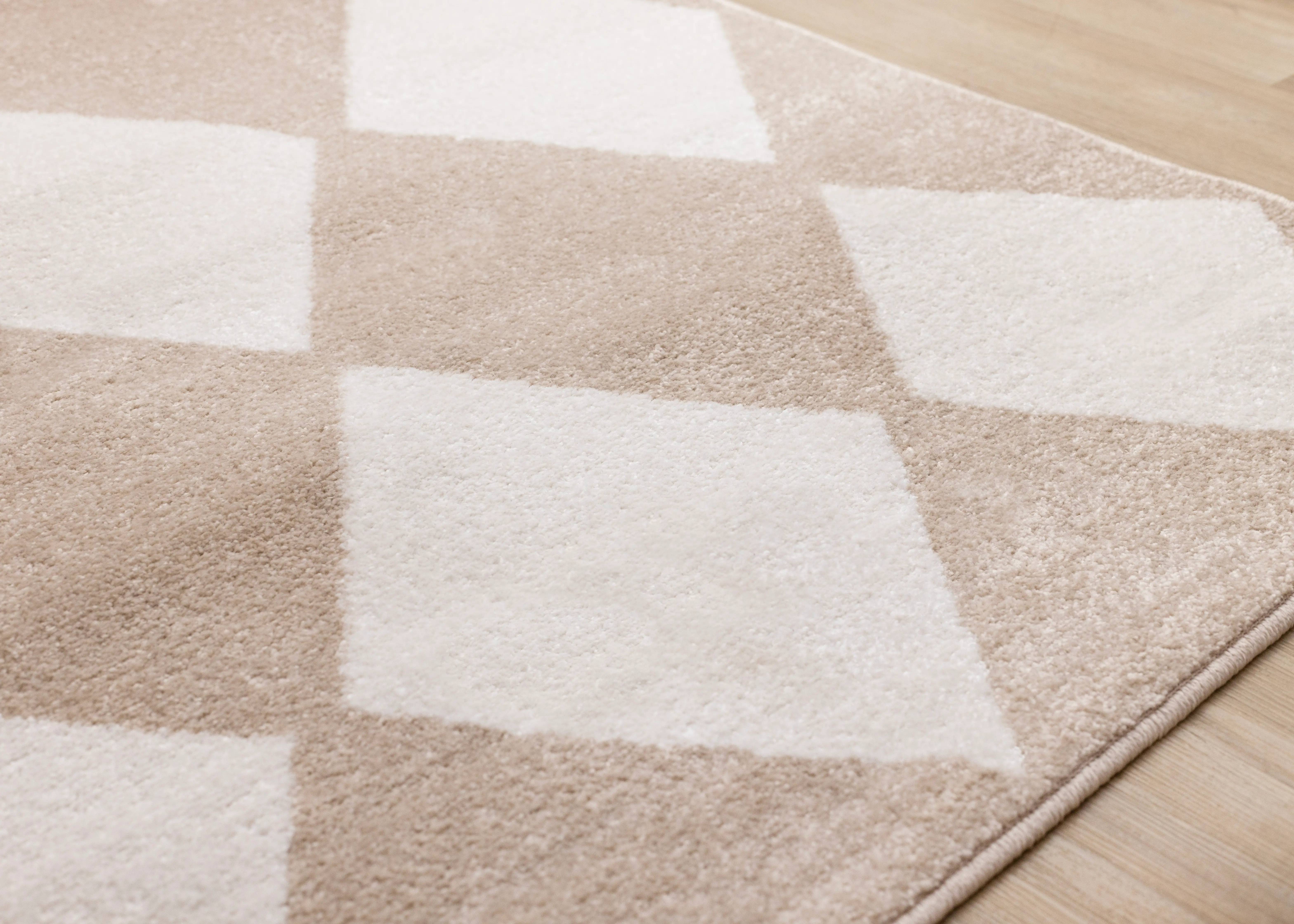 Century 7 x 10 Beige and Cream Diamond Area Rug-4