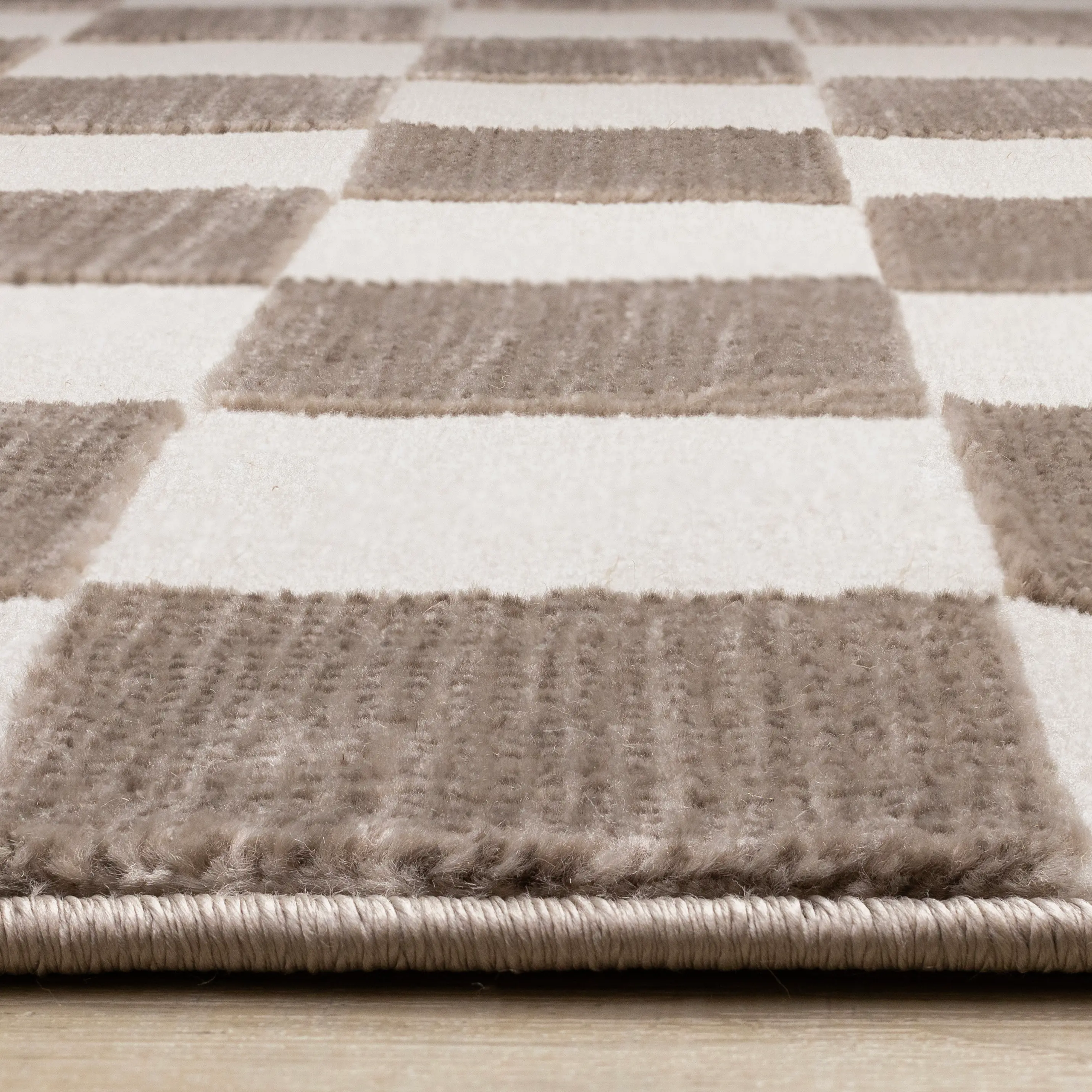 Leo Brown and Cream Checkered 7 x 10 Area Rug-4