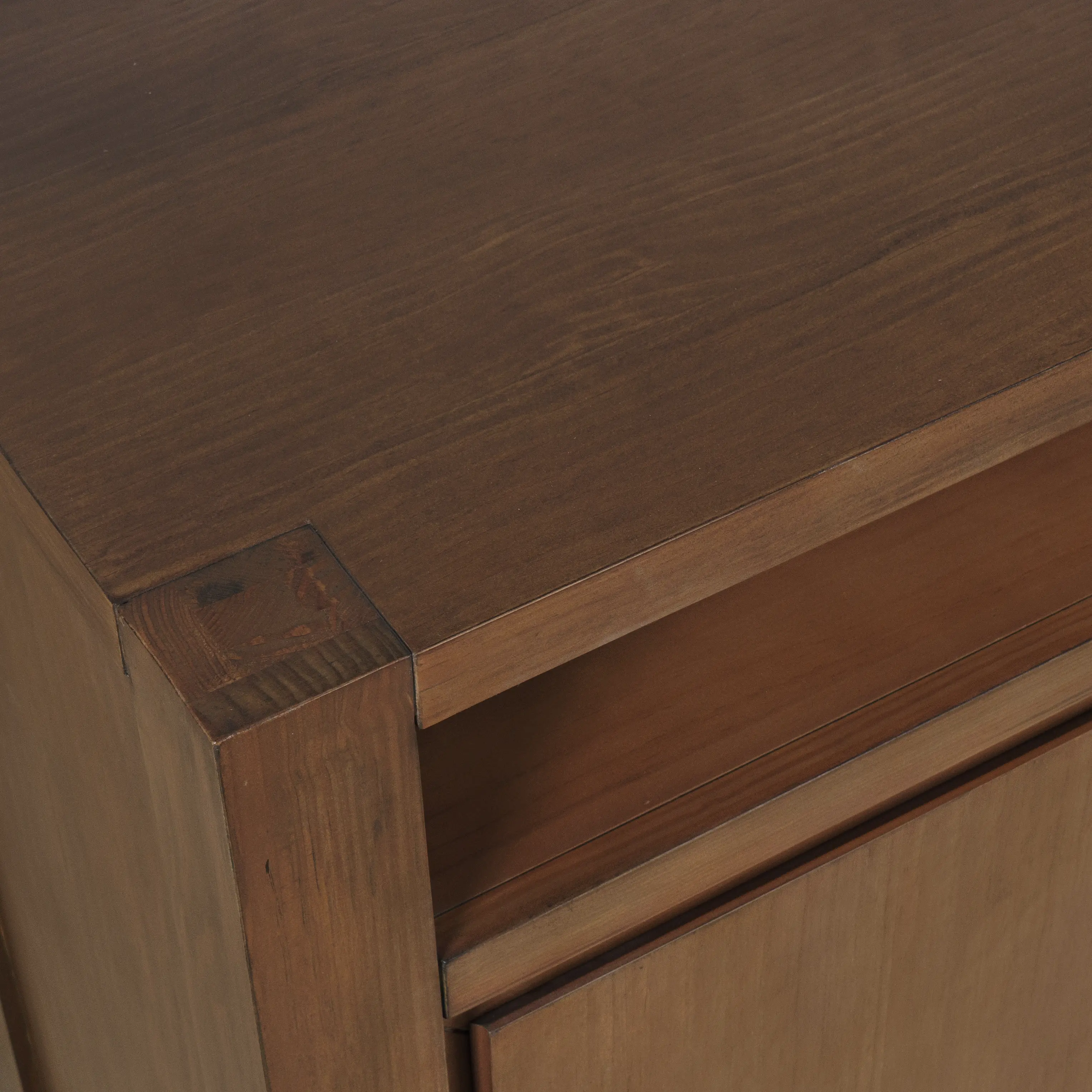 Brownstone Suede Brown 60  Console-4