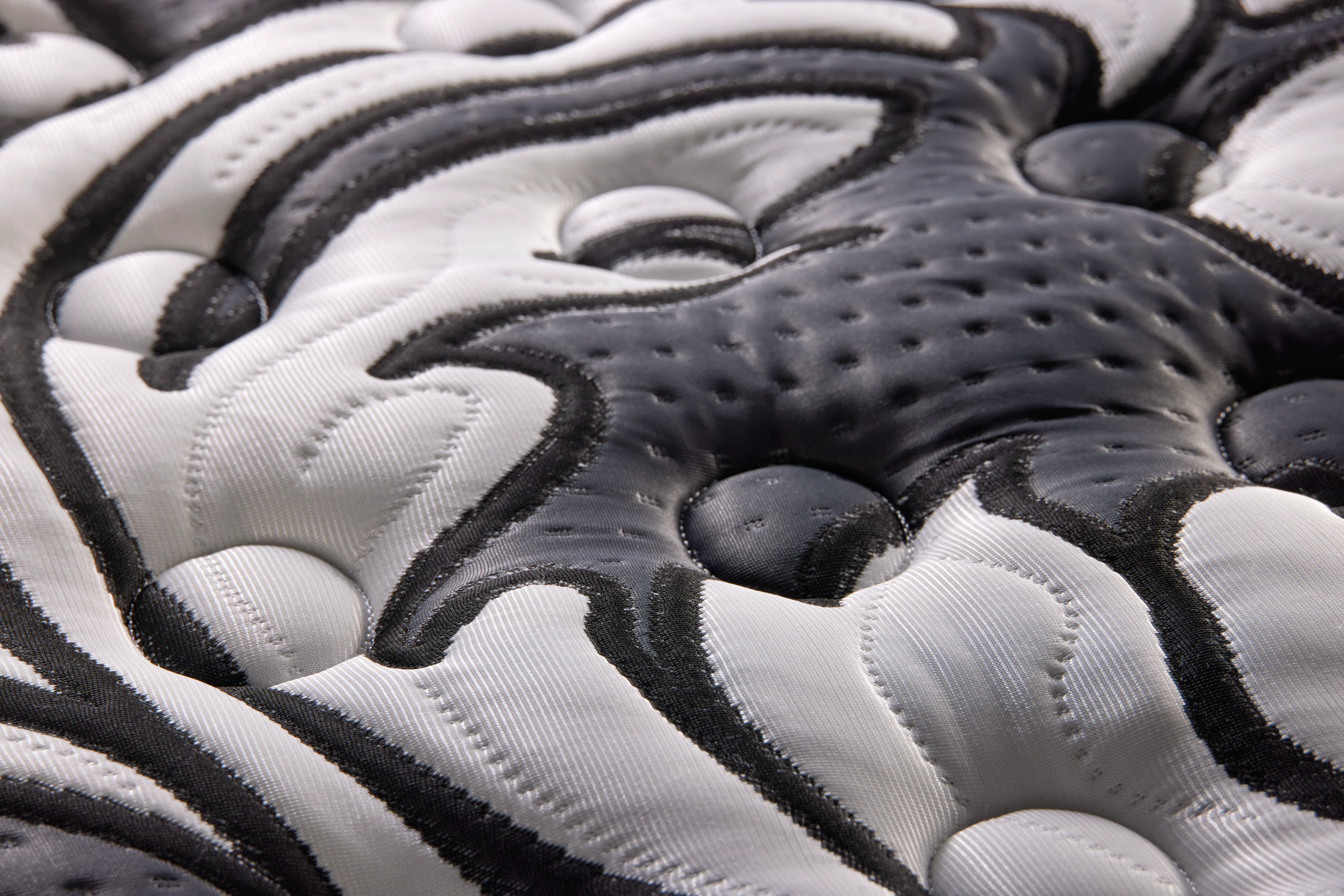 TXL-2PC-SOOTHE+2.0M Serta Soothe+ 2.0 Medium Hybrid Split King Mattress-8