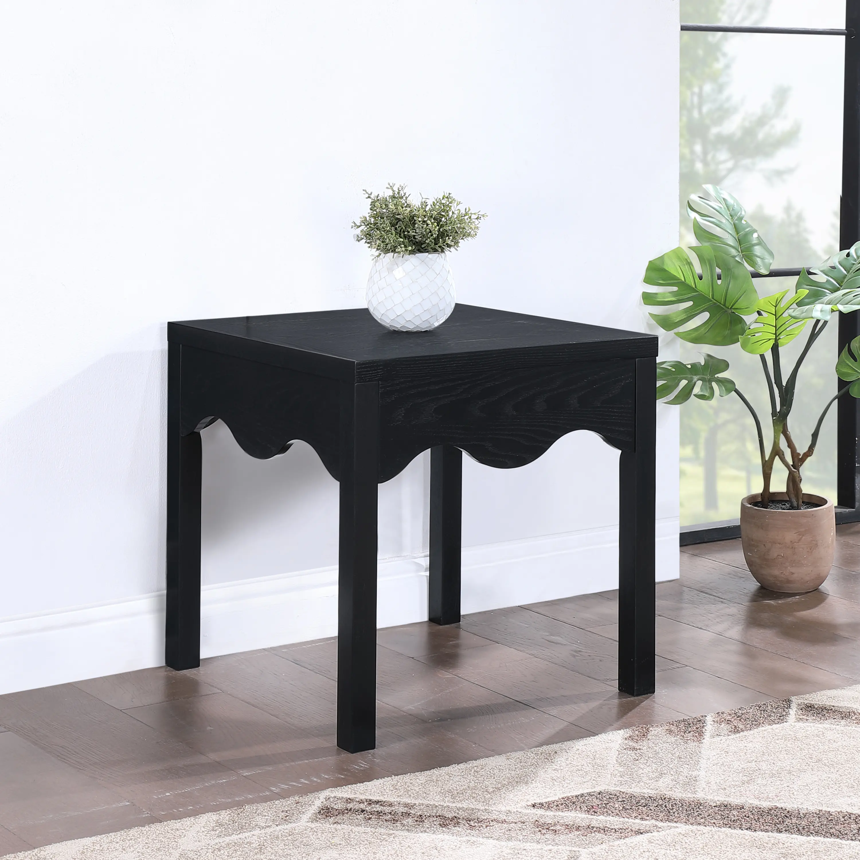 Fiora Black Scalloped End Table-2