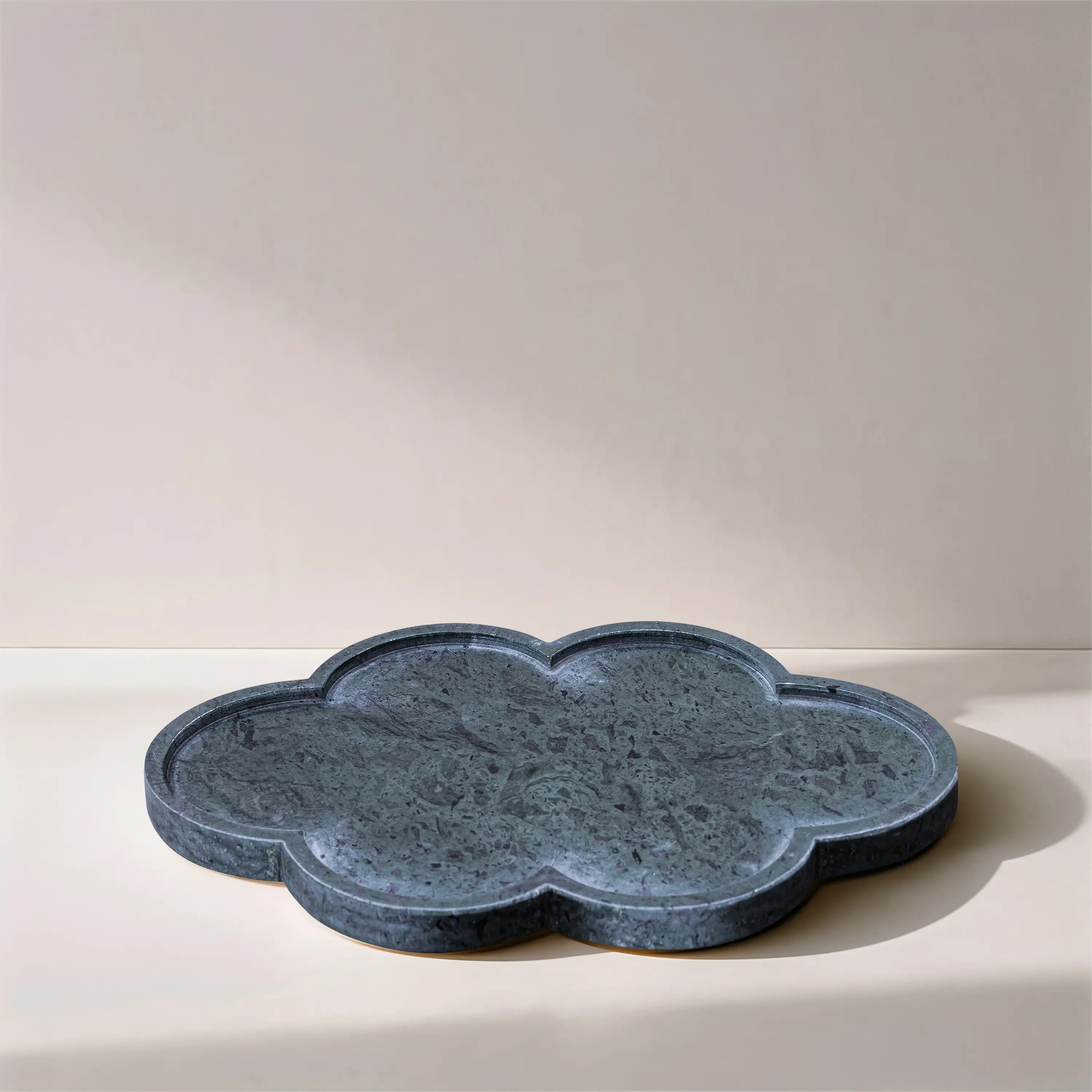 Rimini Green Clover Shaped Marble Tray-2