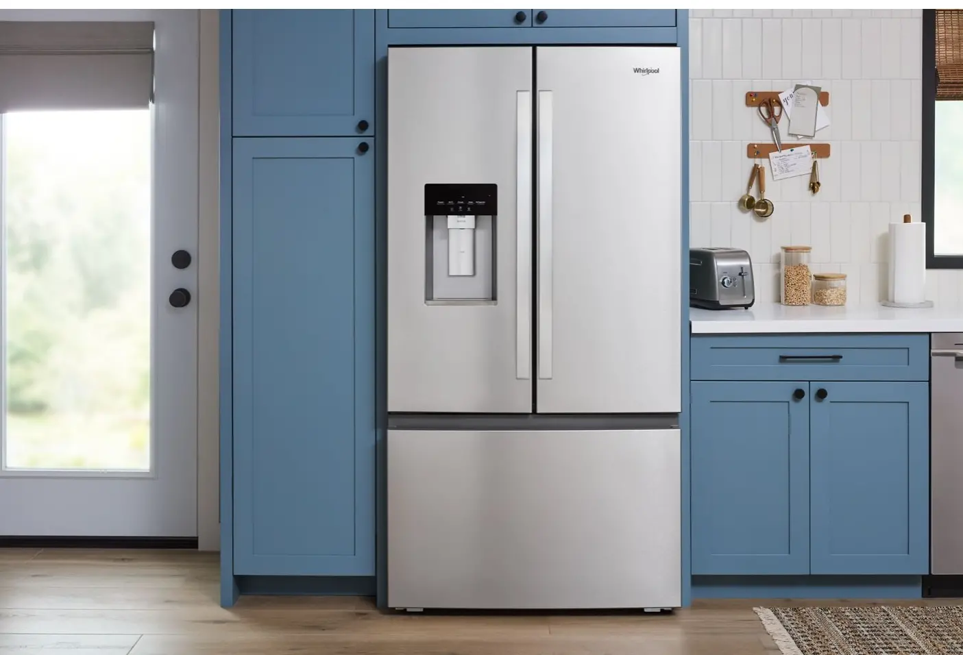 WRFC5036RZ Whirlpool 23 Cu Ft 3‑Door French Door Refrigerator – Counter Depth with In‑Door Water & Ice-2