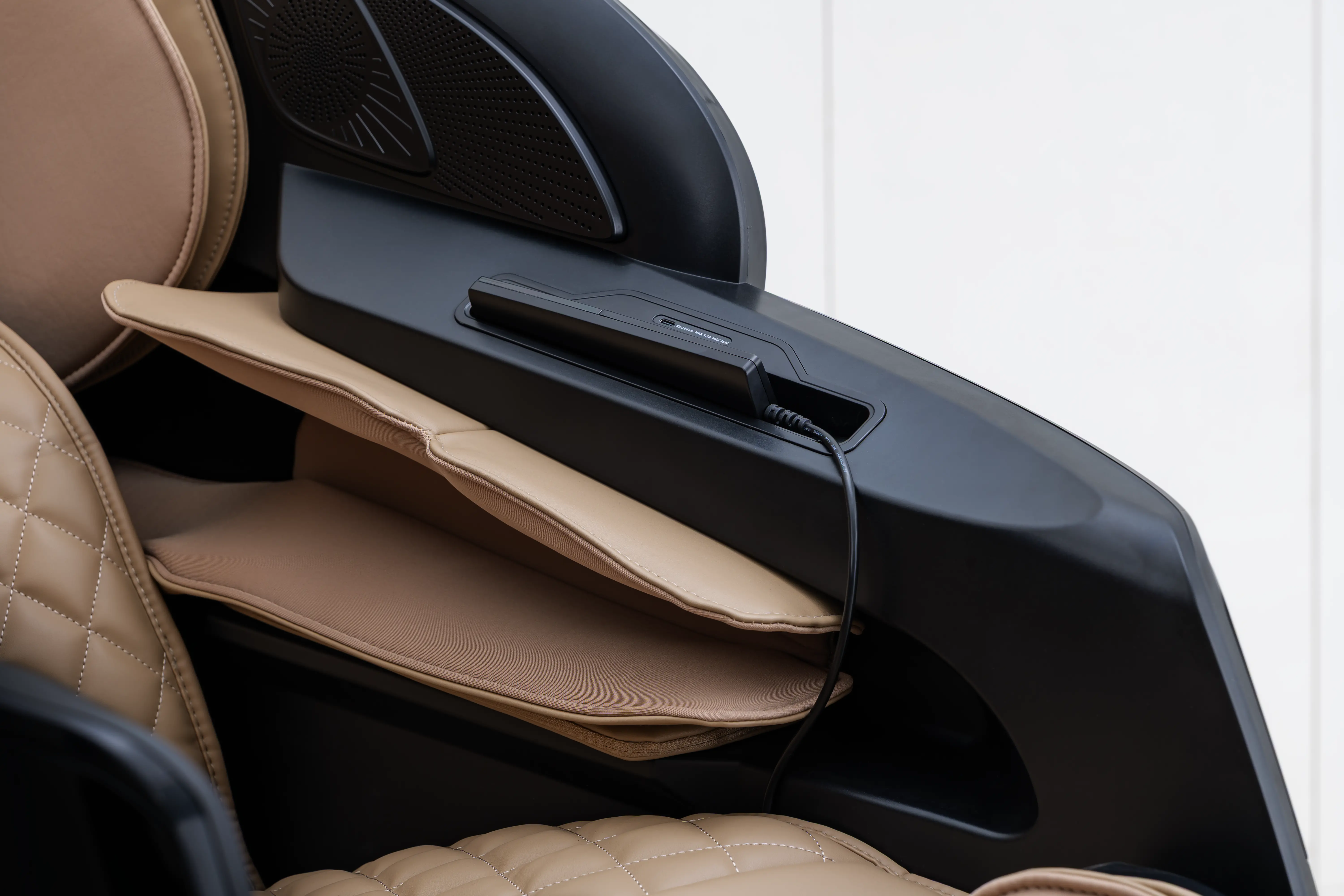 CZ-390-7829/MSG/SND/BLK Fusion Pro CZ-390 Sand and Black Massage Chair-6