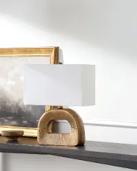HNS-001 Hennes Gold Accent Table Lamp