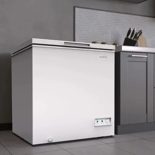CF7F0W Avanti 7.0 Cu. Ft. Garage Ready Convertible Chest Freezer with Adjustable Temperature Control – White-2