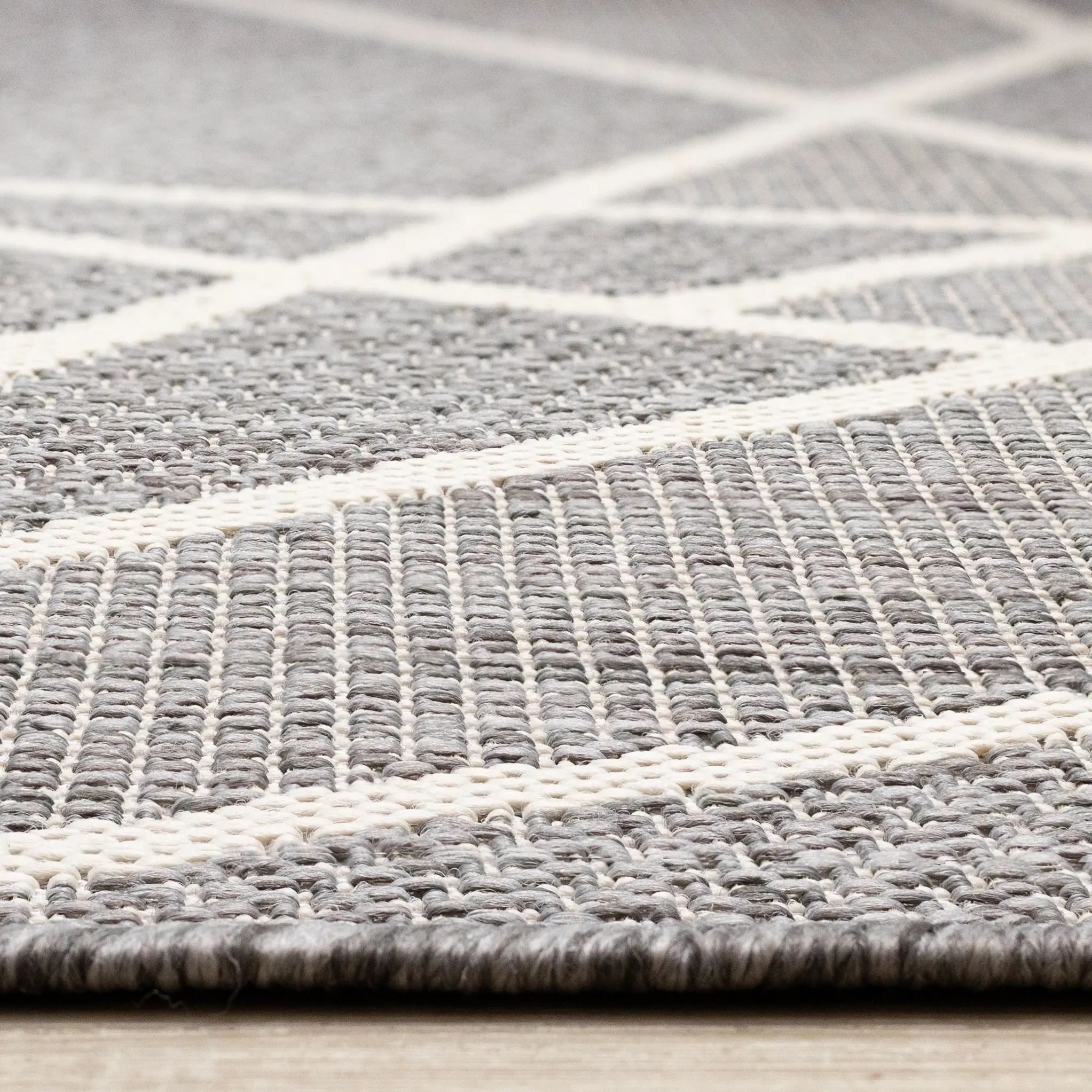 Jasper 6 x 9 Gray and White Outdoor Rug-6