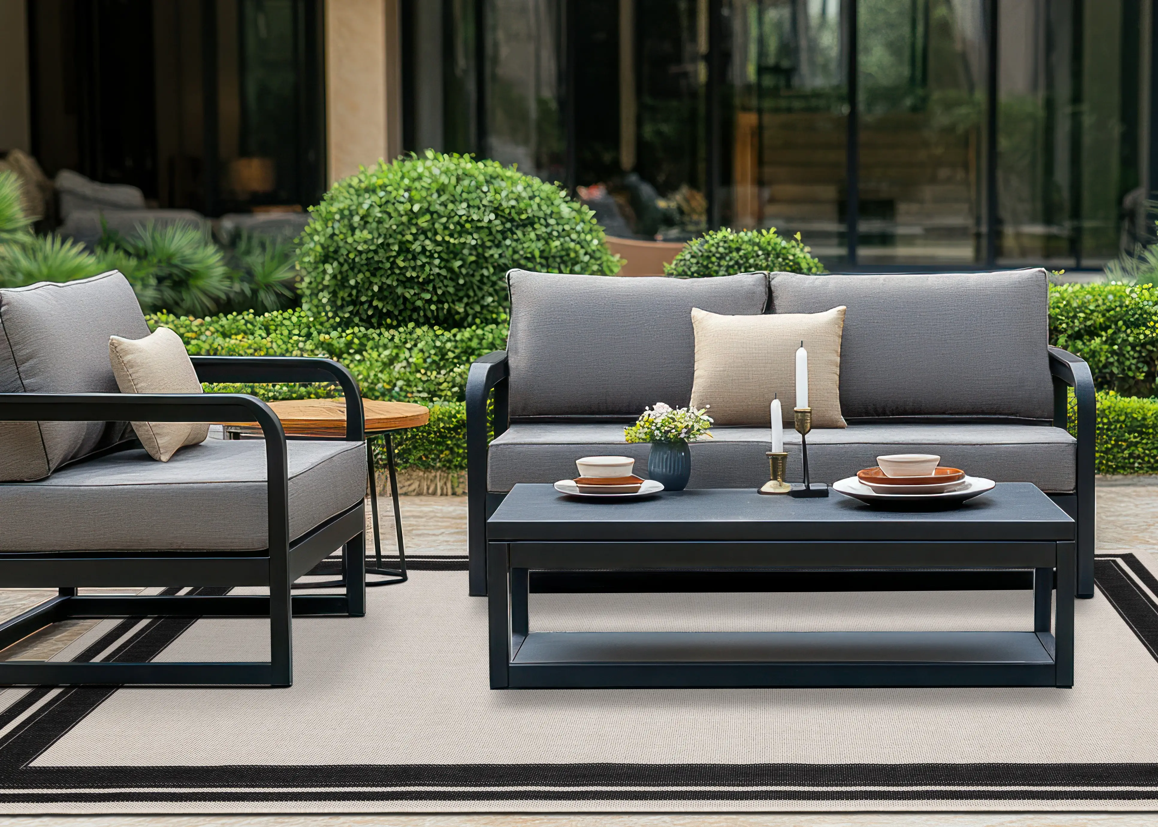 Jasper 6 x 9 White with Black Border Outdoor Area Rug-2