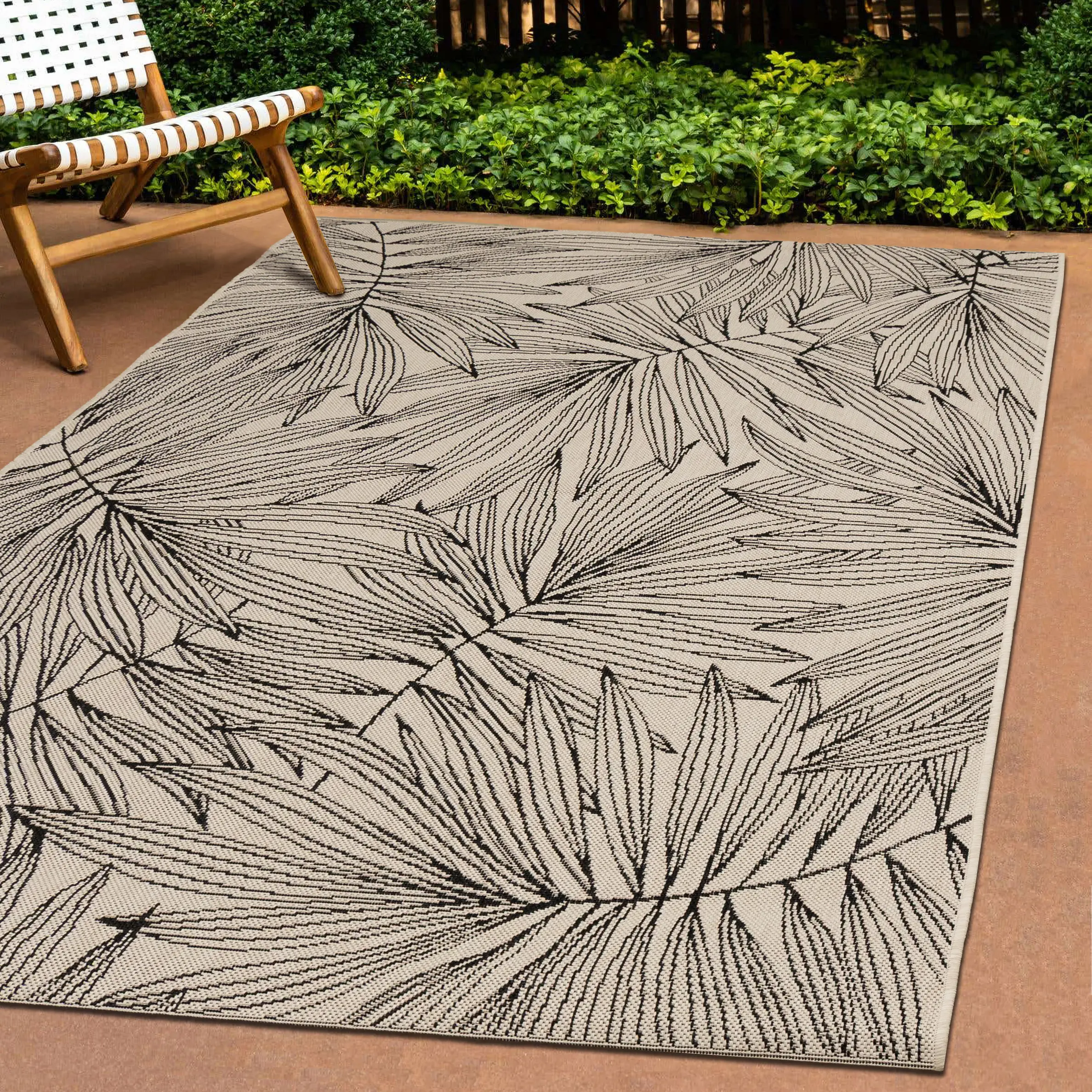 Jasper 8 x 10 Black and White Foliage Outdoor Area Rug-7