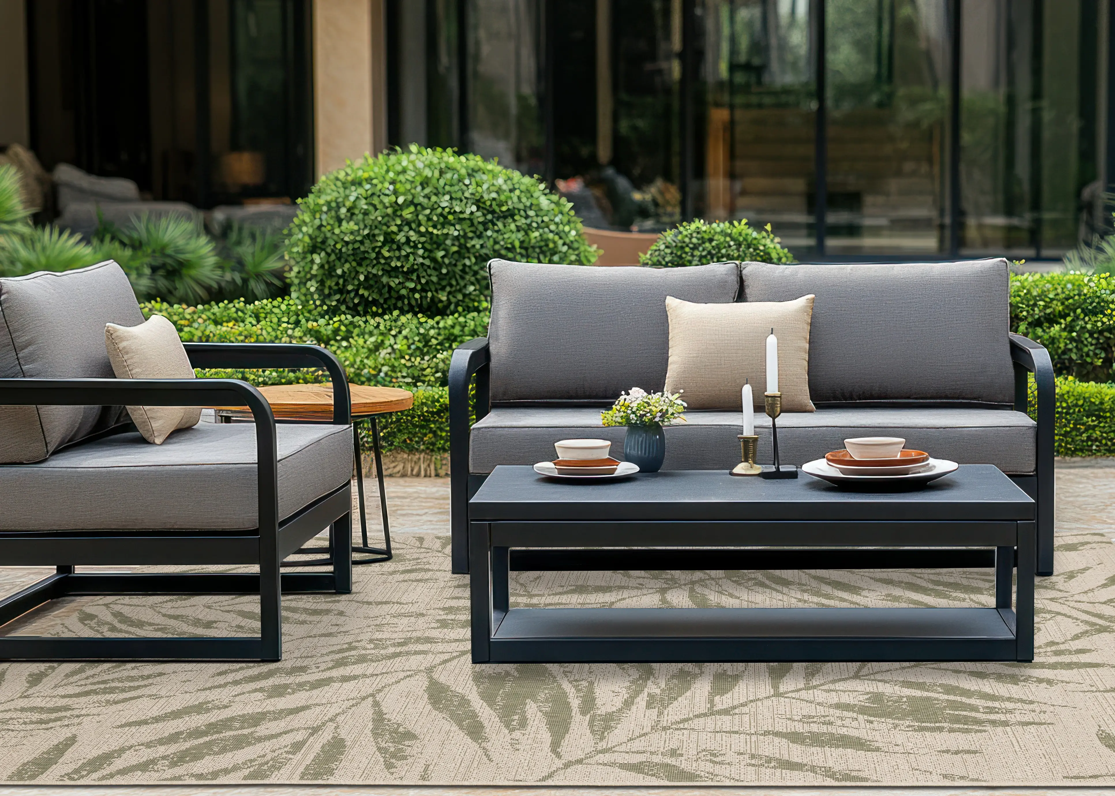 Jasper 5 x 8 Green and Cream Botanical Outdoor Area Rug-2