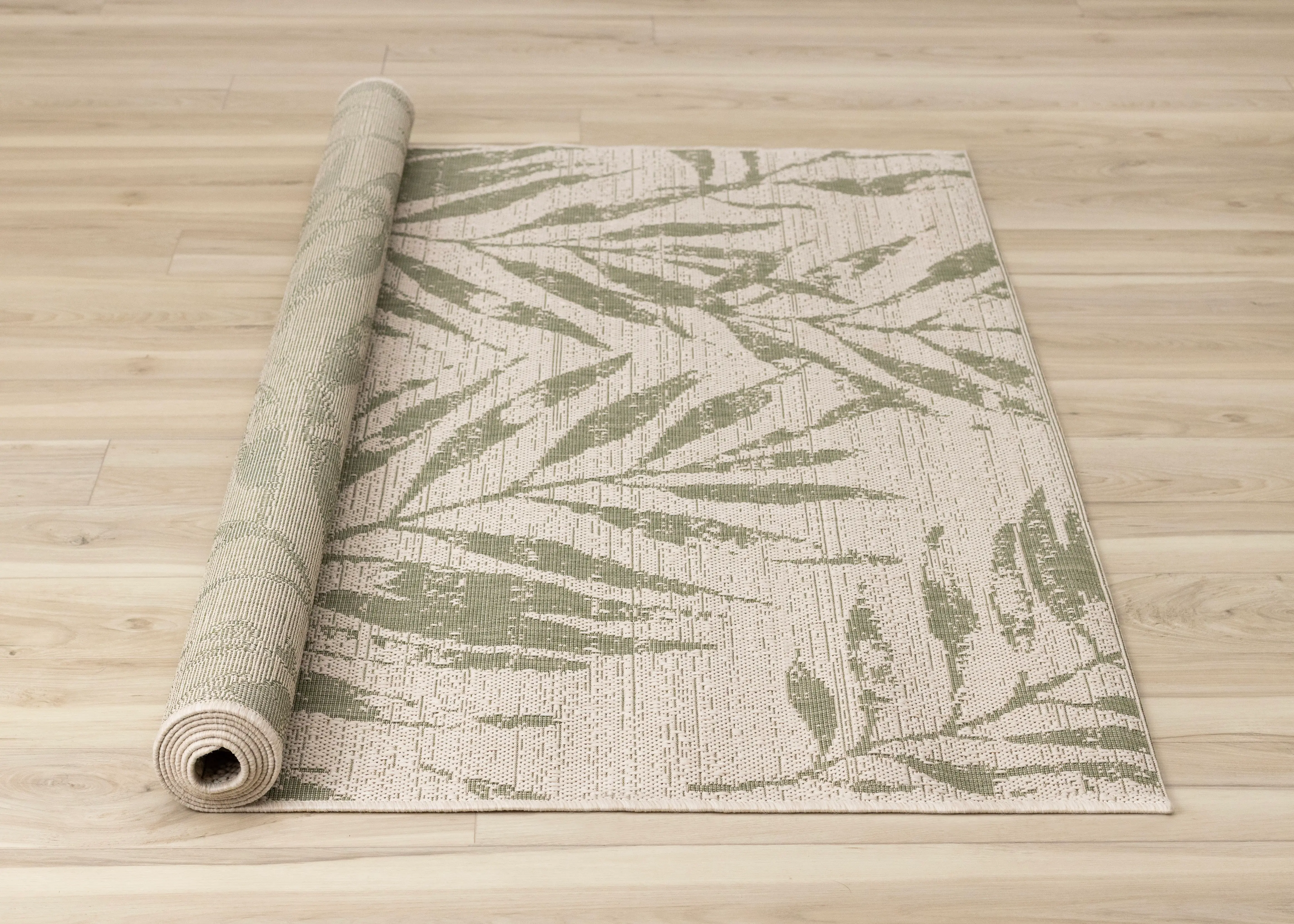 Jasper 5 x 8 Green and Cream Botanical Outdoor Area Rug-8