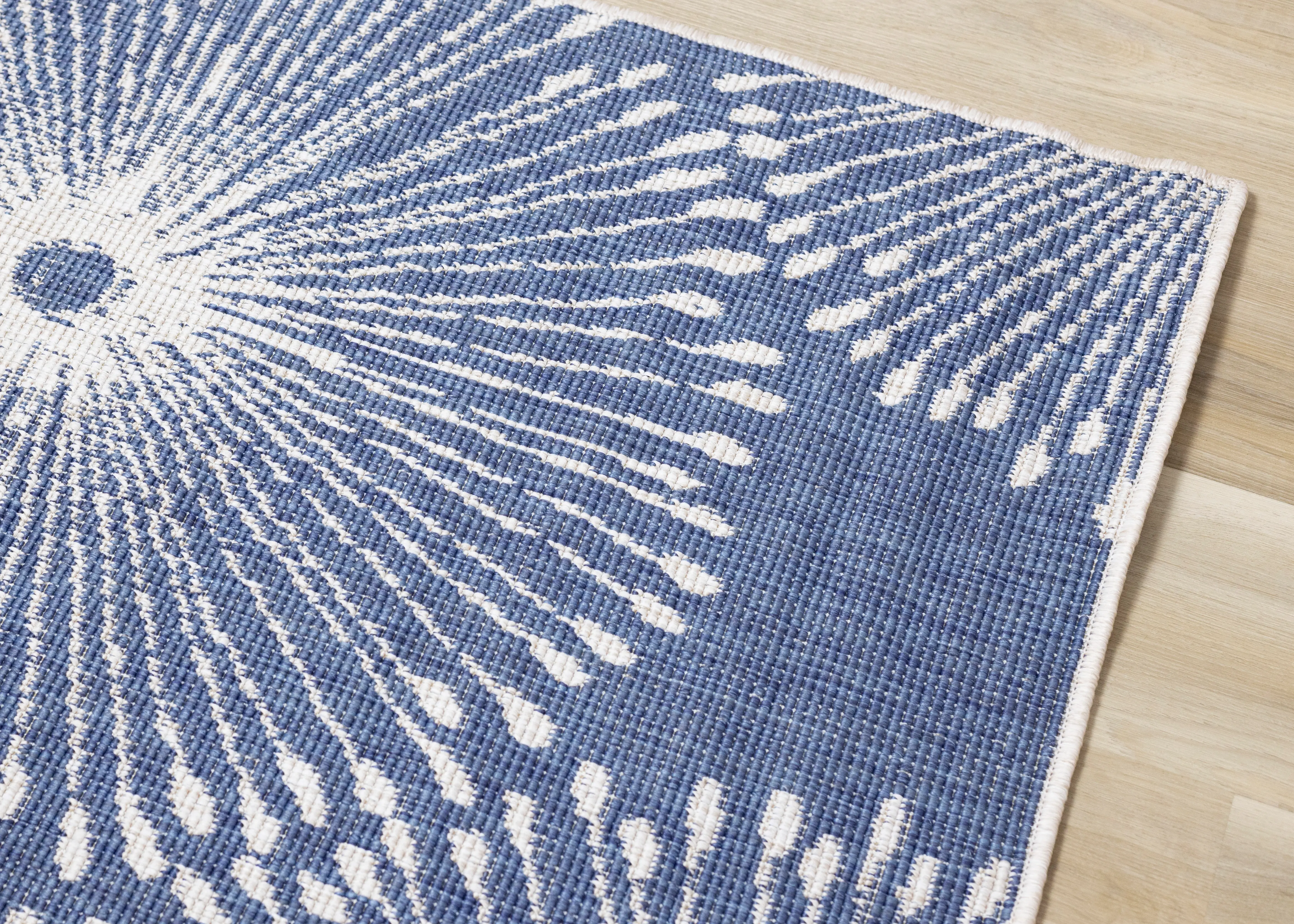 Bristol 5 x 8 Blue and White Dandelion Wish Reversible Indoor-Outdoor Area Rug-3
