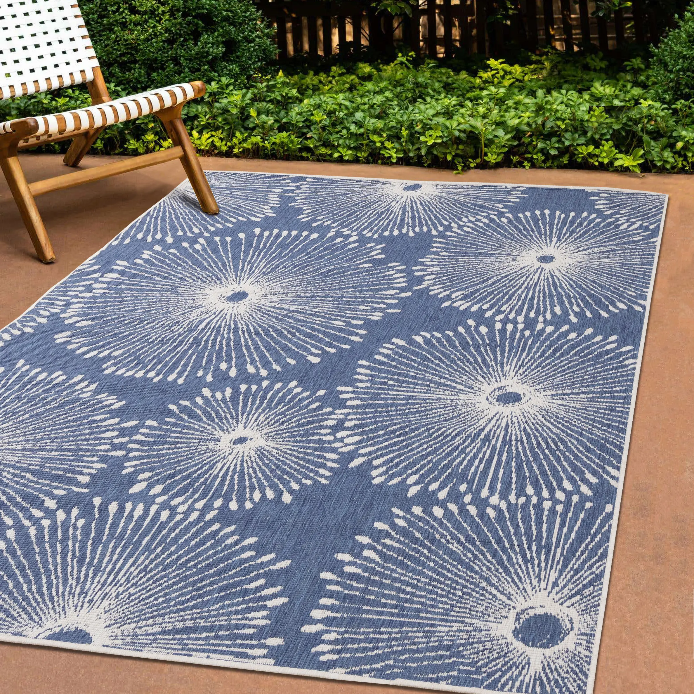 Bristol 5 x 8 Blue and White Dandelion Wish Reversible Indoor-Outdoor Area Rug-6