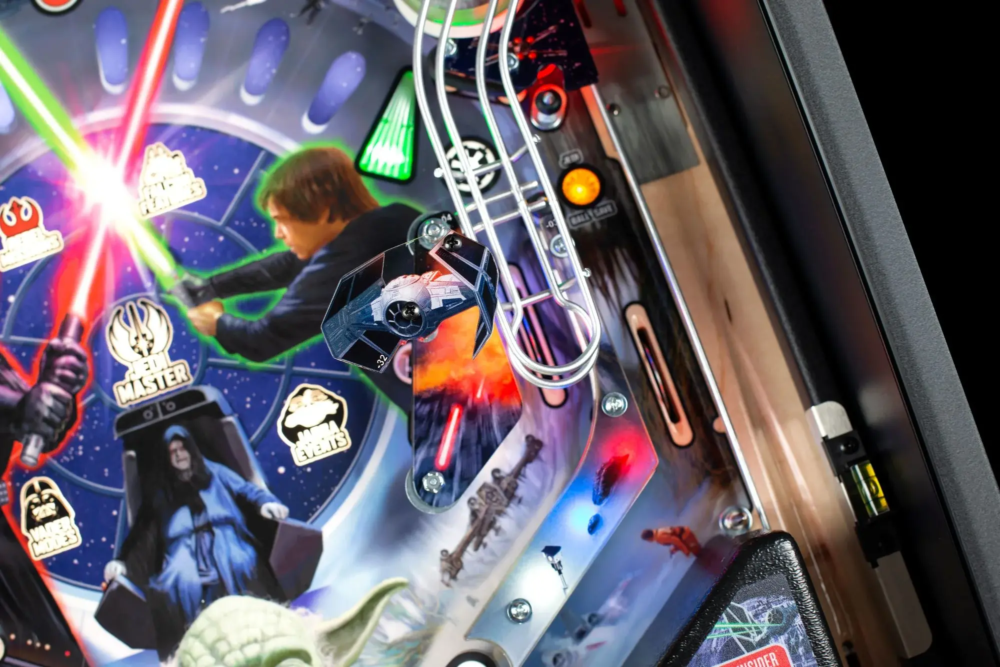 500-55Z1 Stern Pinball Star Wars Fall of the Empire Pro Pinball Machine-7