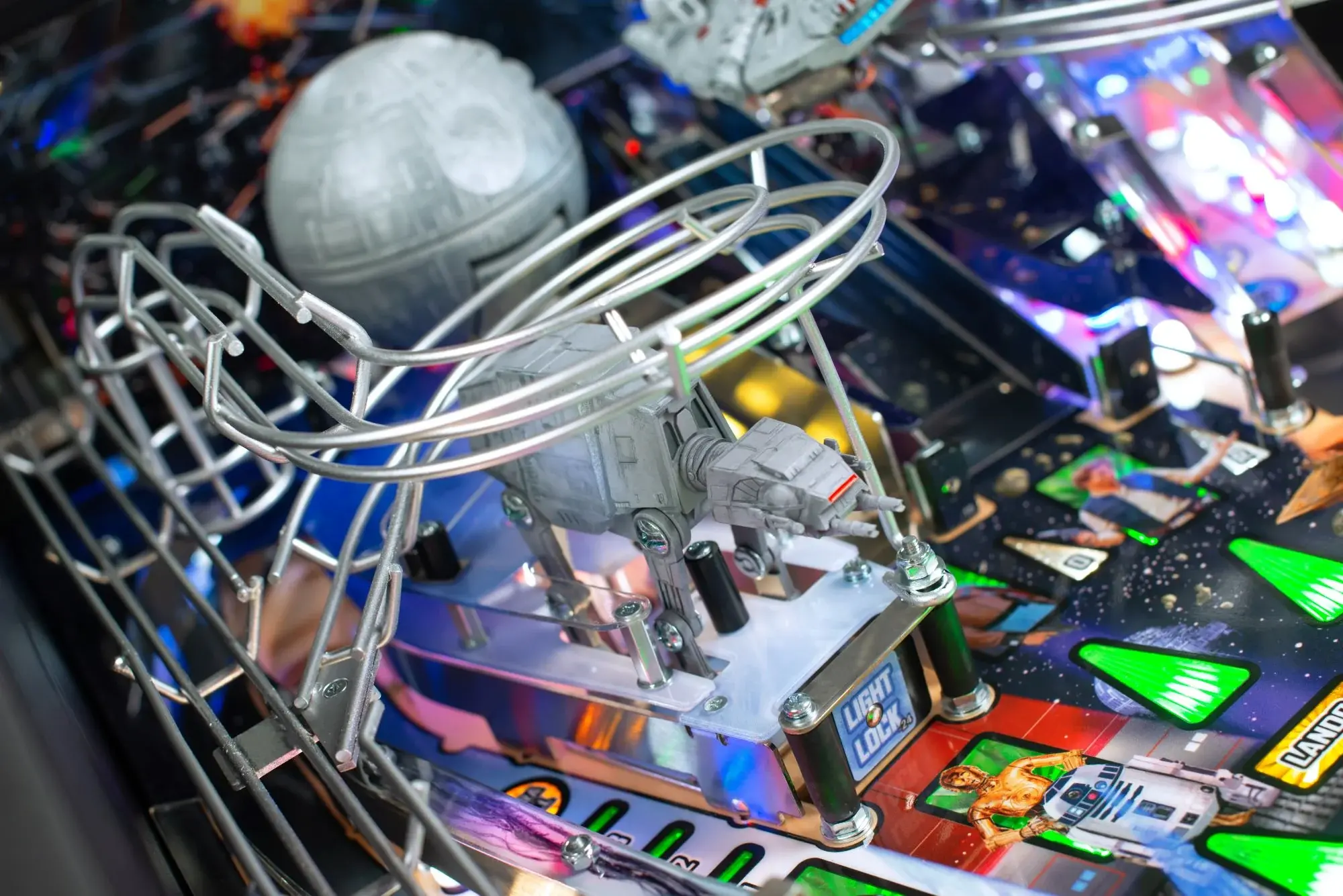 500-55Z1 Stern Pinball Star Wars Fall of the Empire Pro Pinball Machine-8