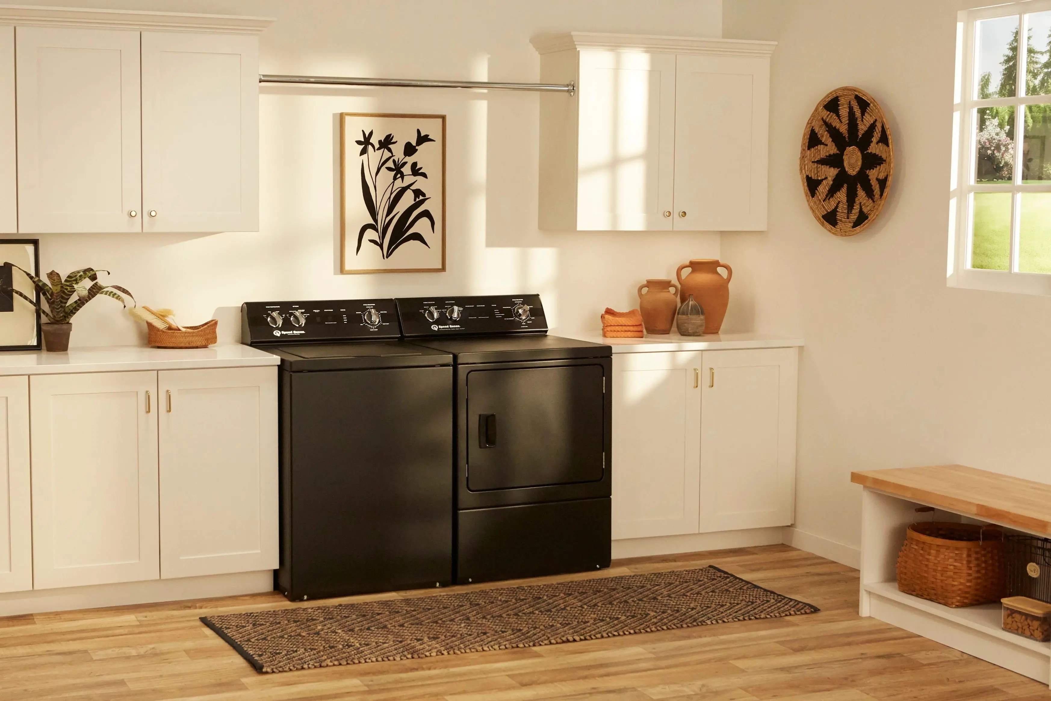 DC5004BG Speed Queen DC5 Sanitizing Gas Dryer with Pet Plus™ - Matte Black-2